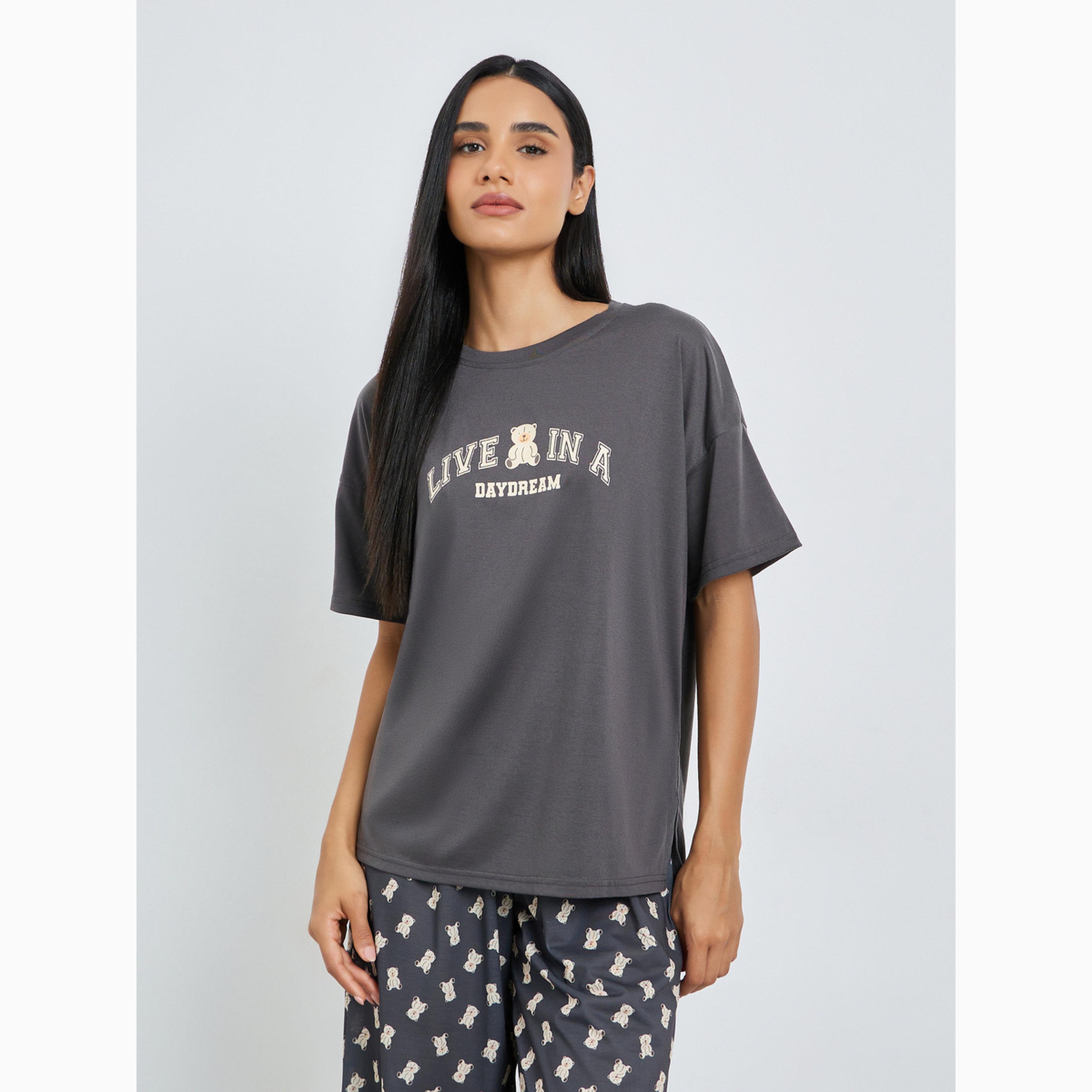Styli Teddy Slogan Drop Shoulder Side Split T-Shirt and Pyjama Set-women-clothing-nightwear-pyjamas-longsets-image-2