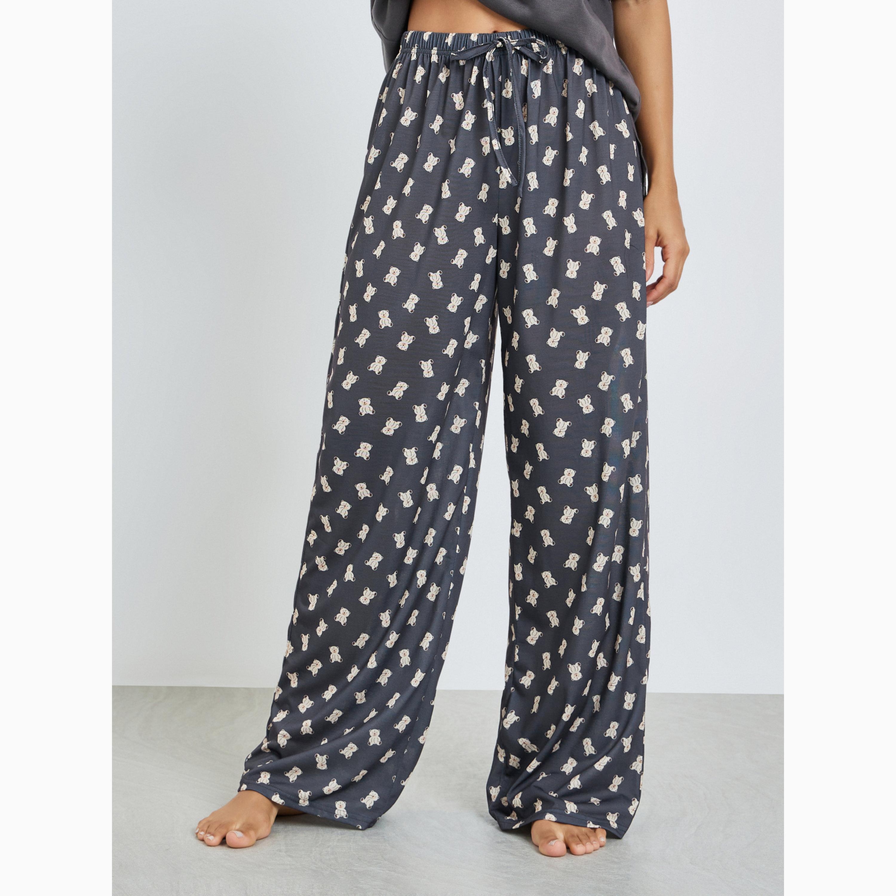 Styli Teddy Slogan Drop Shoulder Side Split T-Shirt and Pyjama Set-women-clothing-nightwear-pyjamas-longsets-image-4