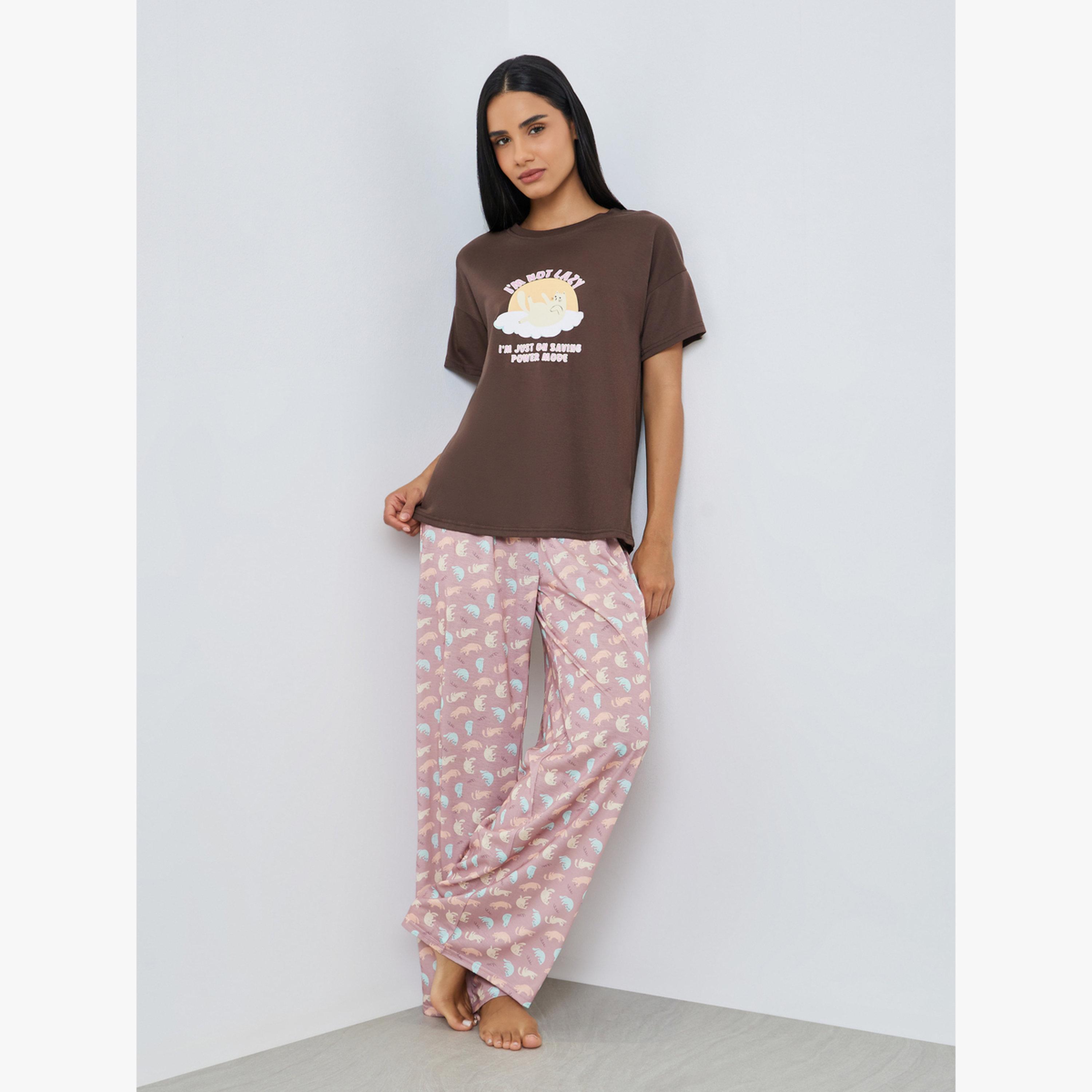 Styli Lazy Cat Graphic Drop Shoulder T-Shirt and Pyjama Set-women-clothing-nightwear-pyjamas-longsets-image-1
