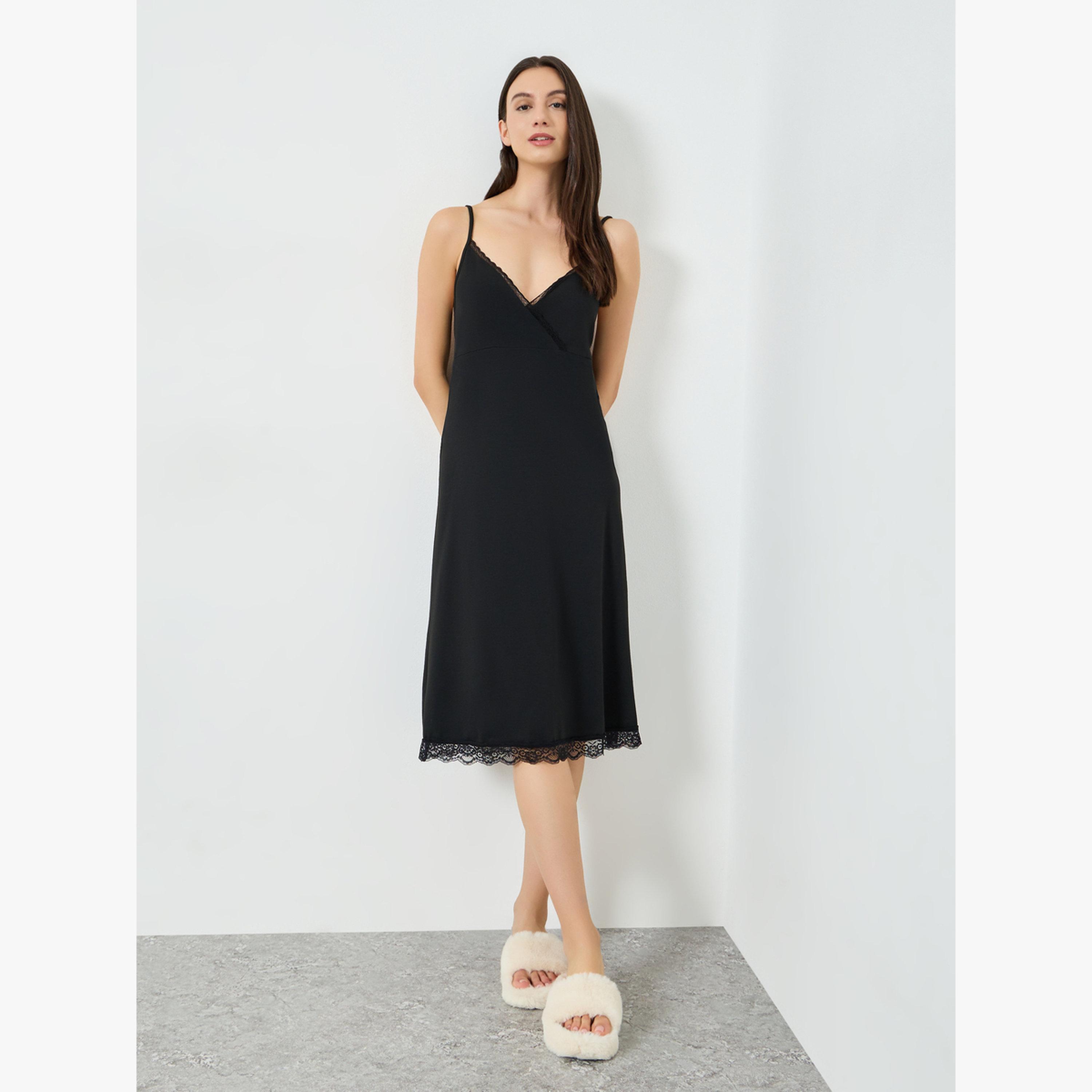 فستان قصير بتفاصيل دانتيل-women-clothing-nightwear-nighties-image-2