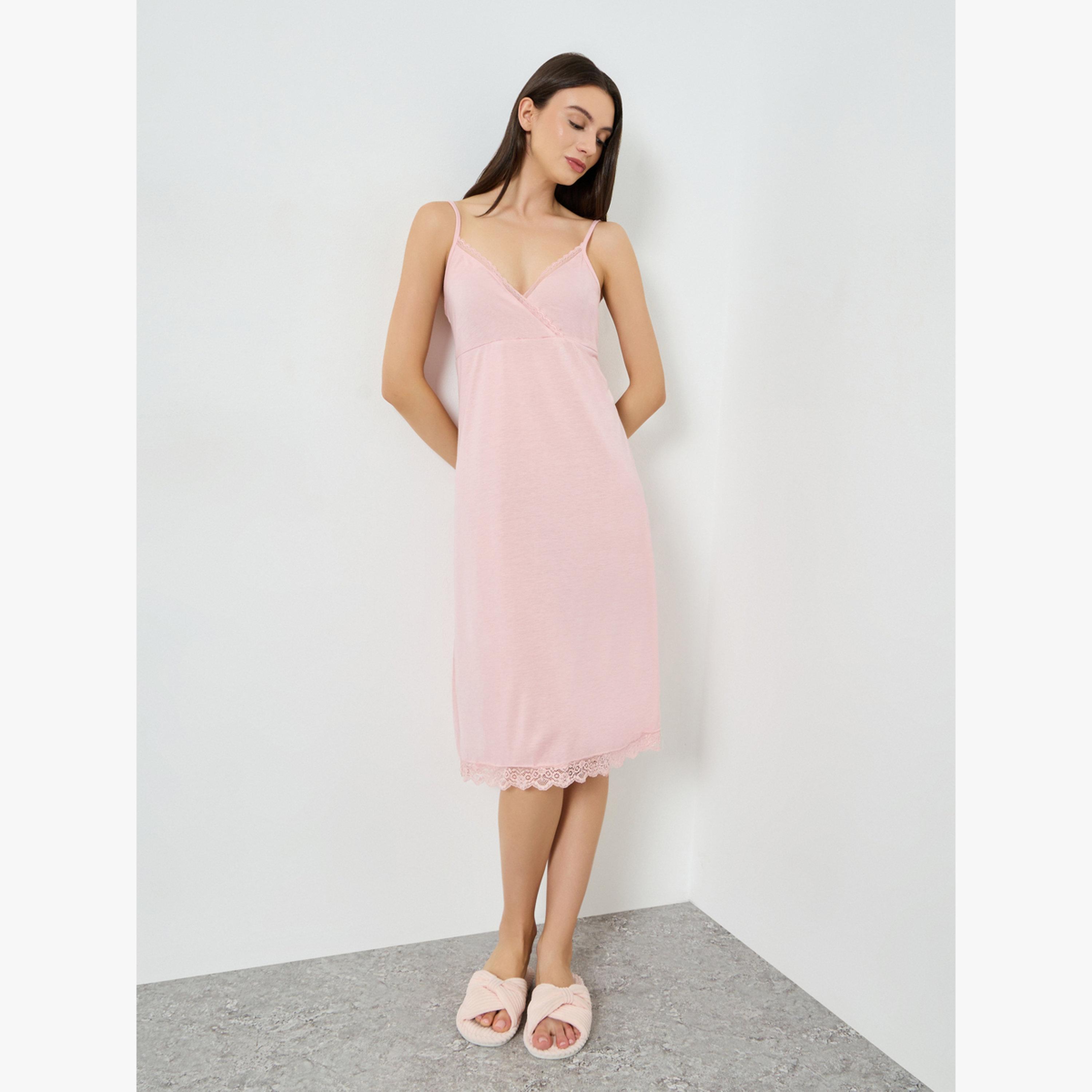 فستان قصير بتفاصيل دانتيل-women-clothing-nightwear-nighties-image-2