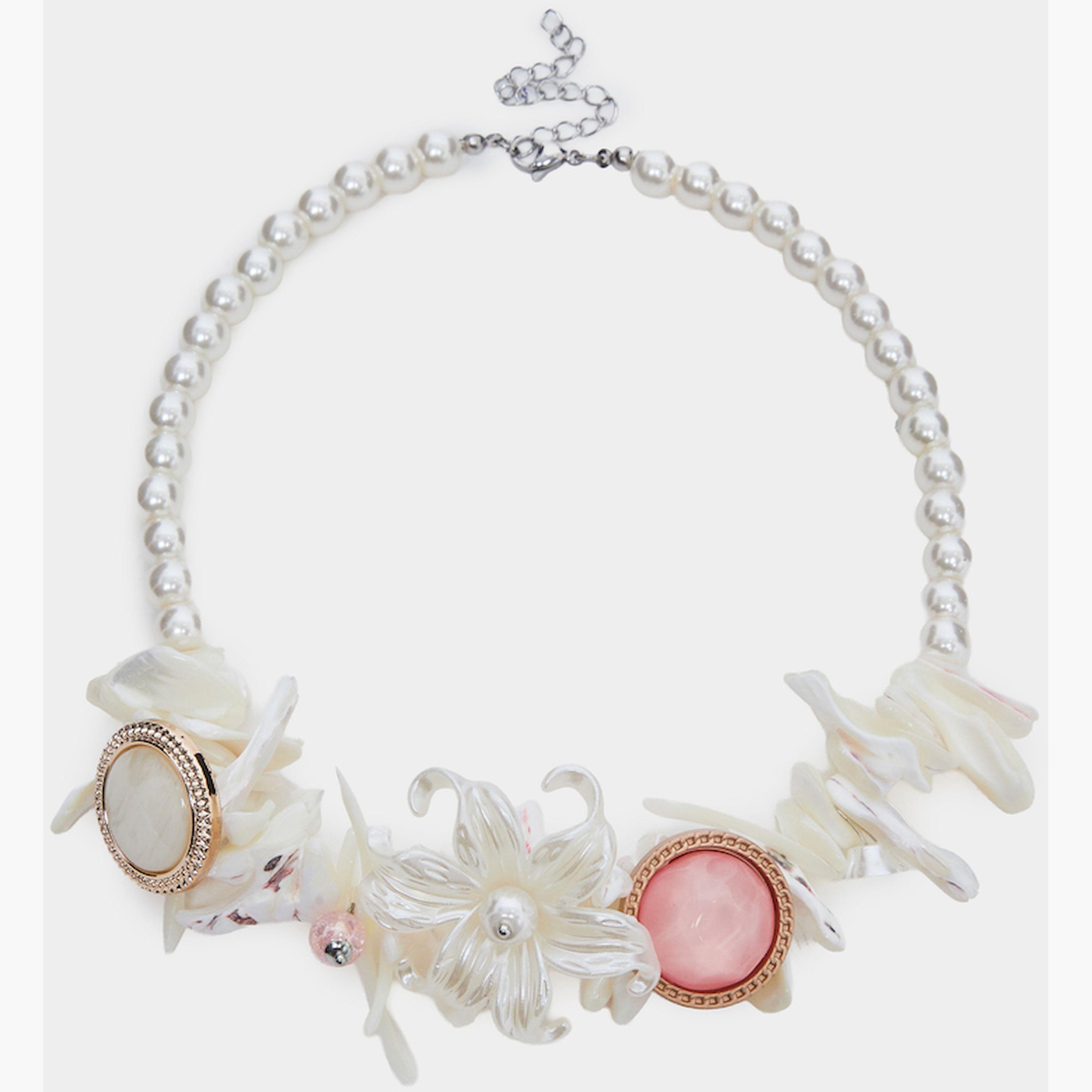 Styli White Pearl and Shell Statement Necklace-women-watchesandjewellery-jewellery-necklacesandpendants-image-1