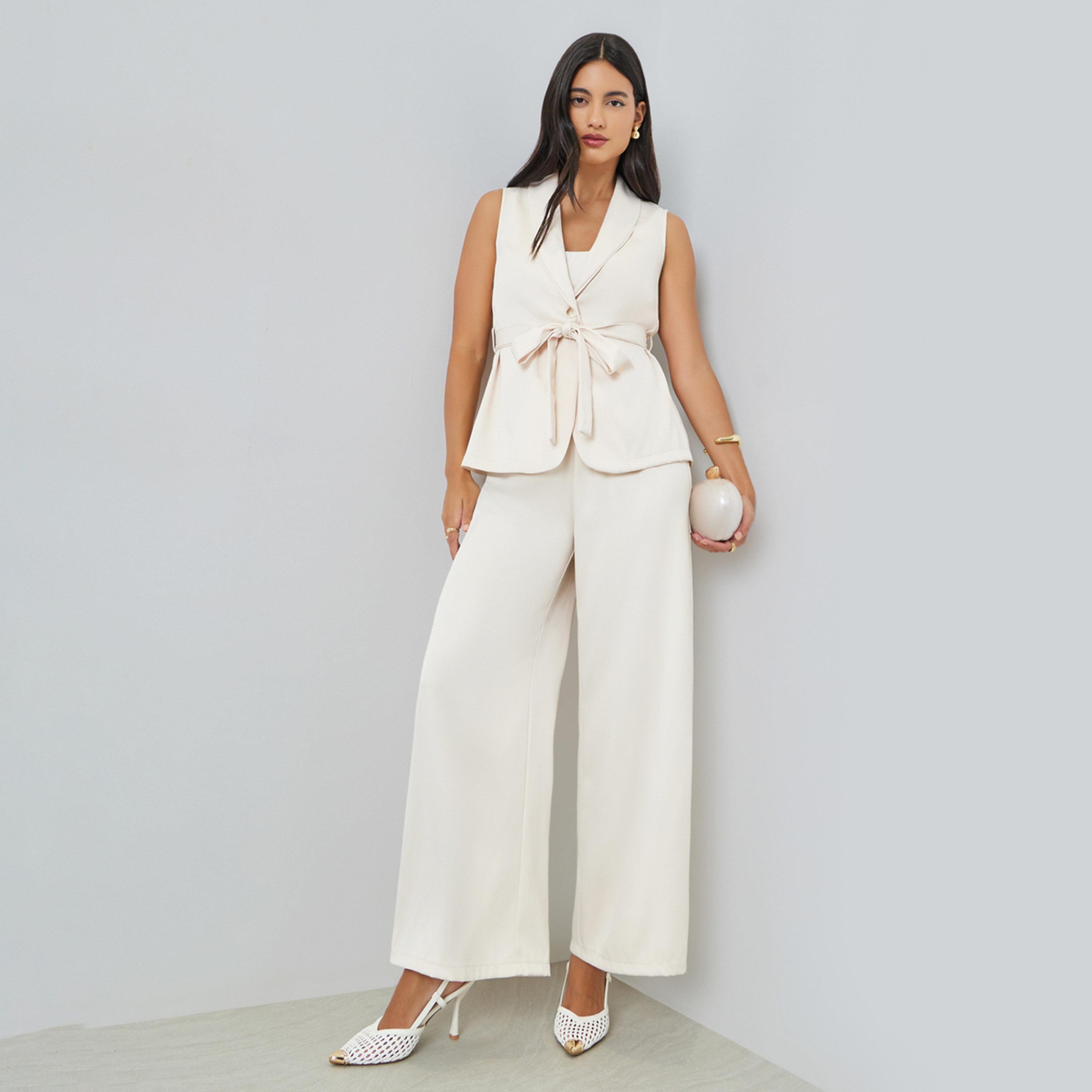 طقم منسق من بنطال بأرجل واسعة وفيست بليزر برباط خصر-women-clothing-coordsets-image-1
