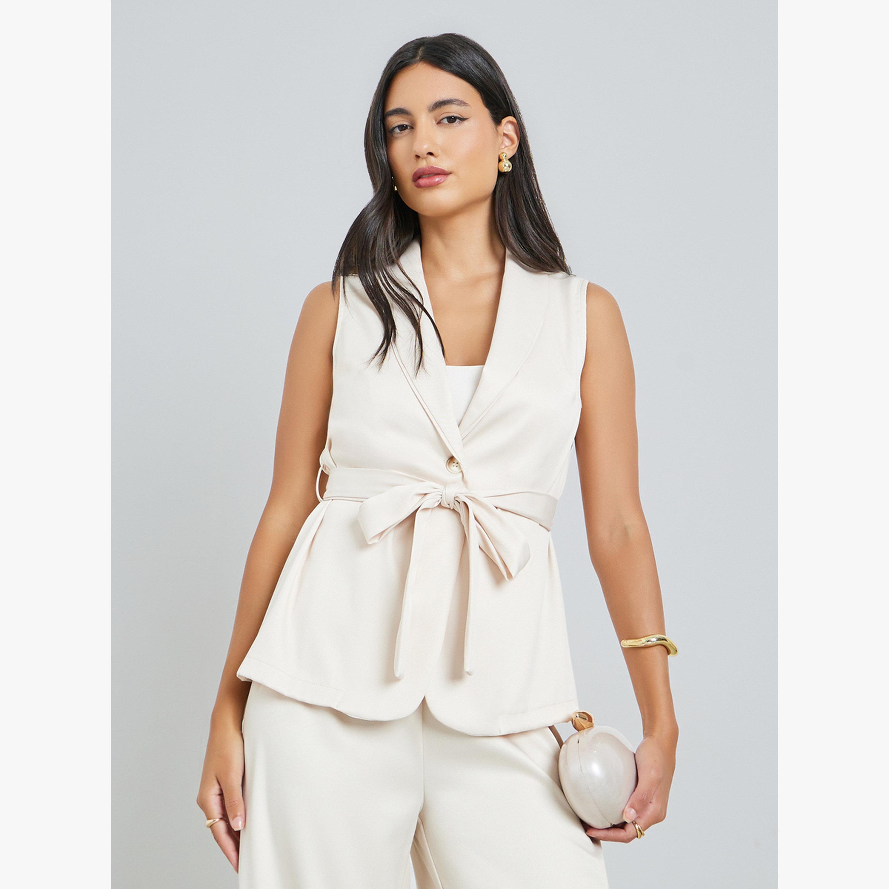 طقم منسق من بنطال بأرجل واسعة وفيست بليزر برباط خصر-women-clothing-coordsets-image-2