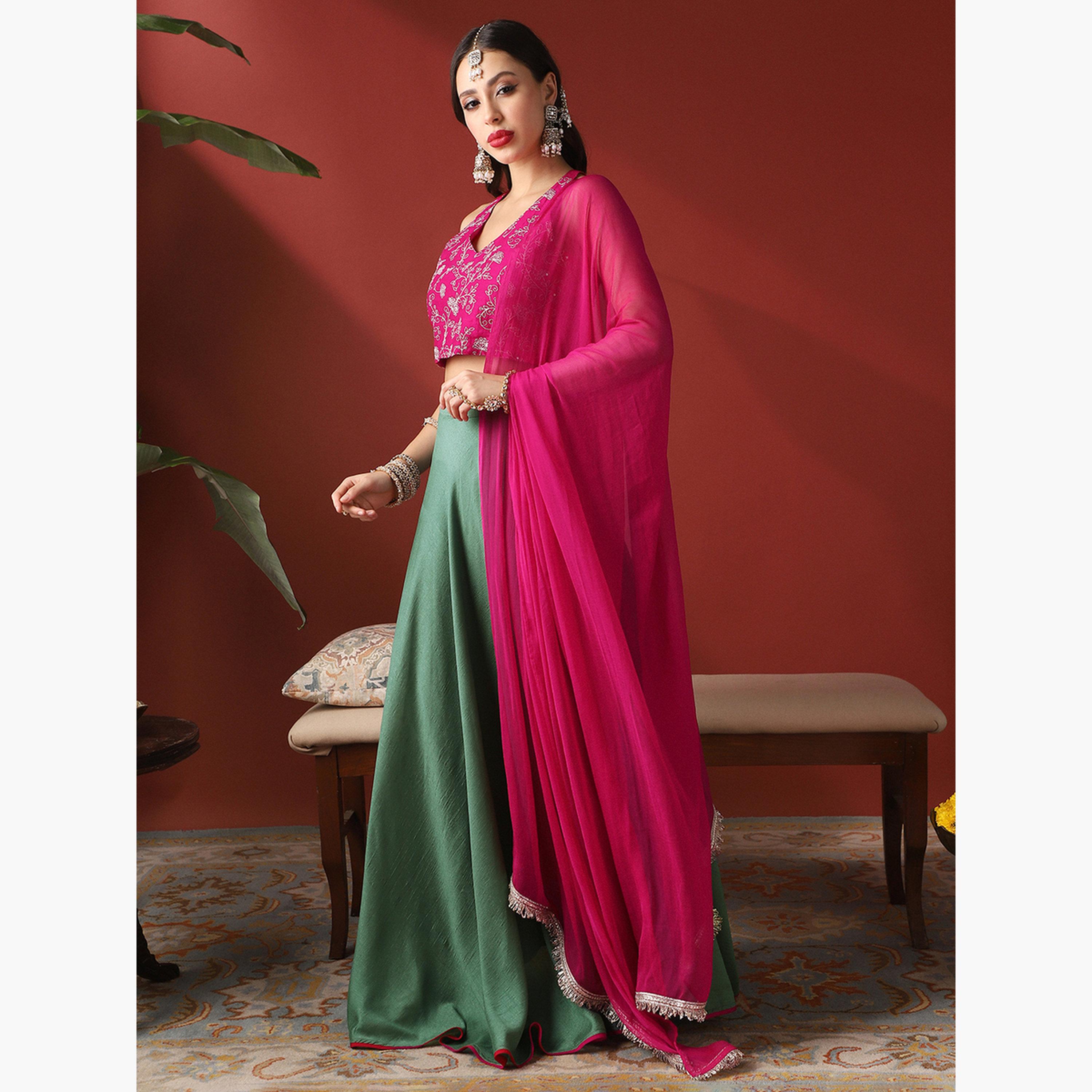 طقم بلوزة مطرزة مع تنورة ووشاح-women-clothing-coordsets-image-2