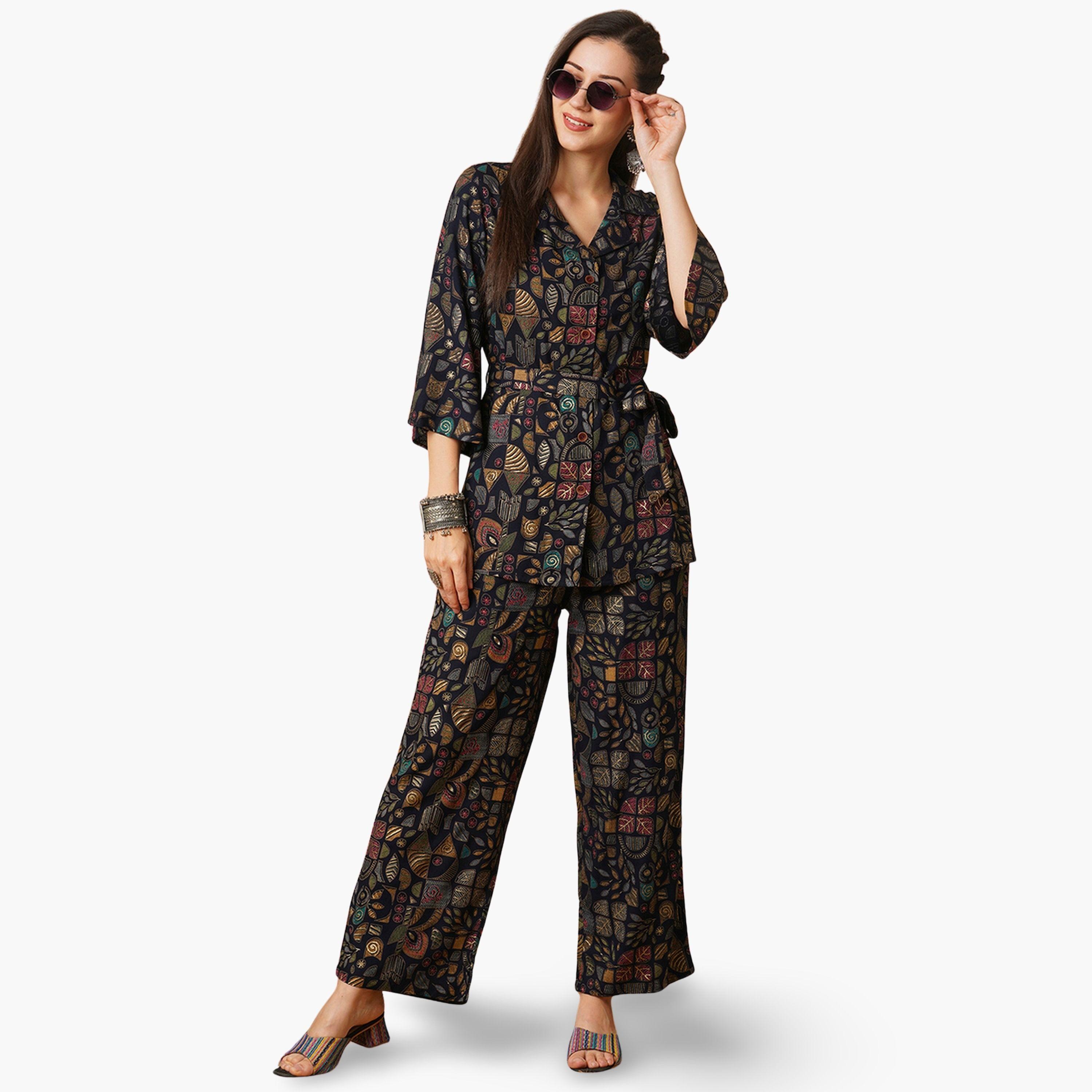 طقم قميص وبنطلون مطبوع بورق ذهبي-women-clothing-coordsets-image-1