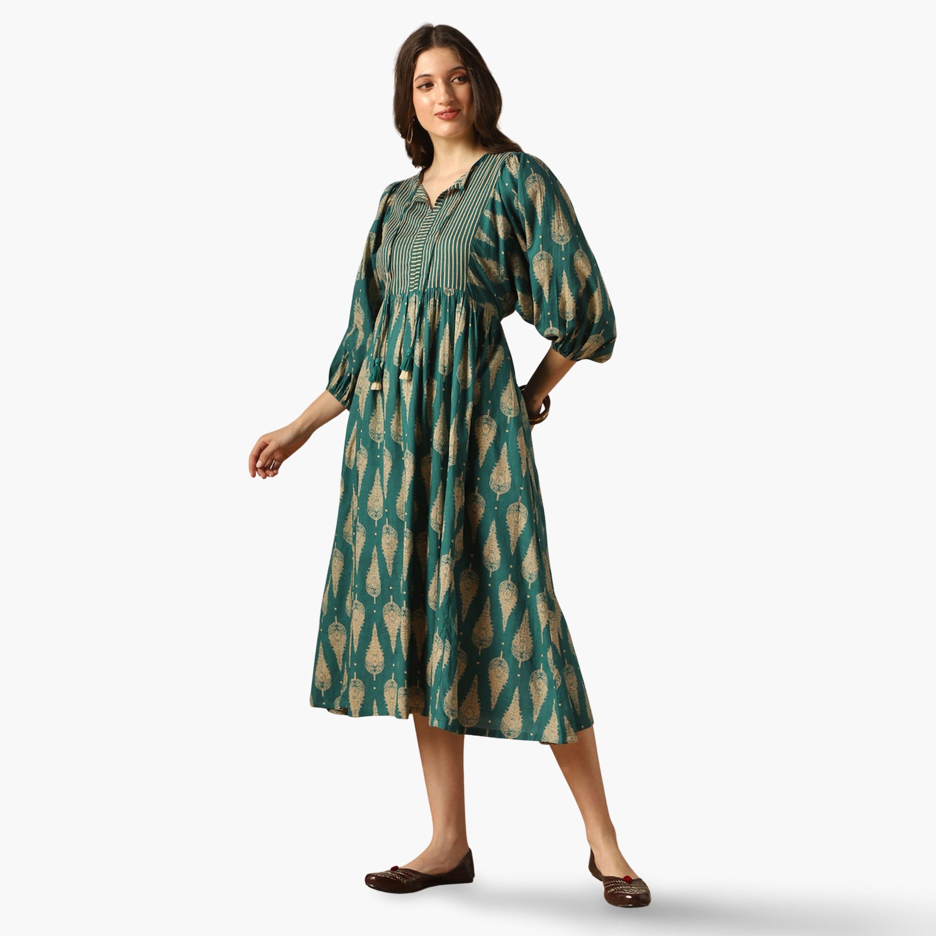 فستان ميدي بياقة برباط وطبعة تراثية-women-clothing-ethnicwear-dresses-image-1