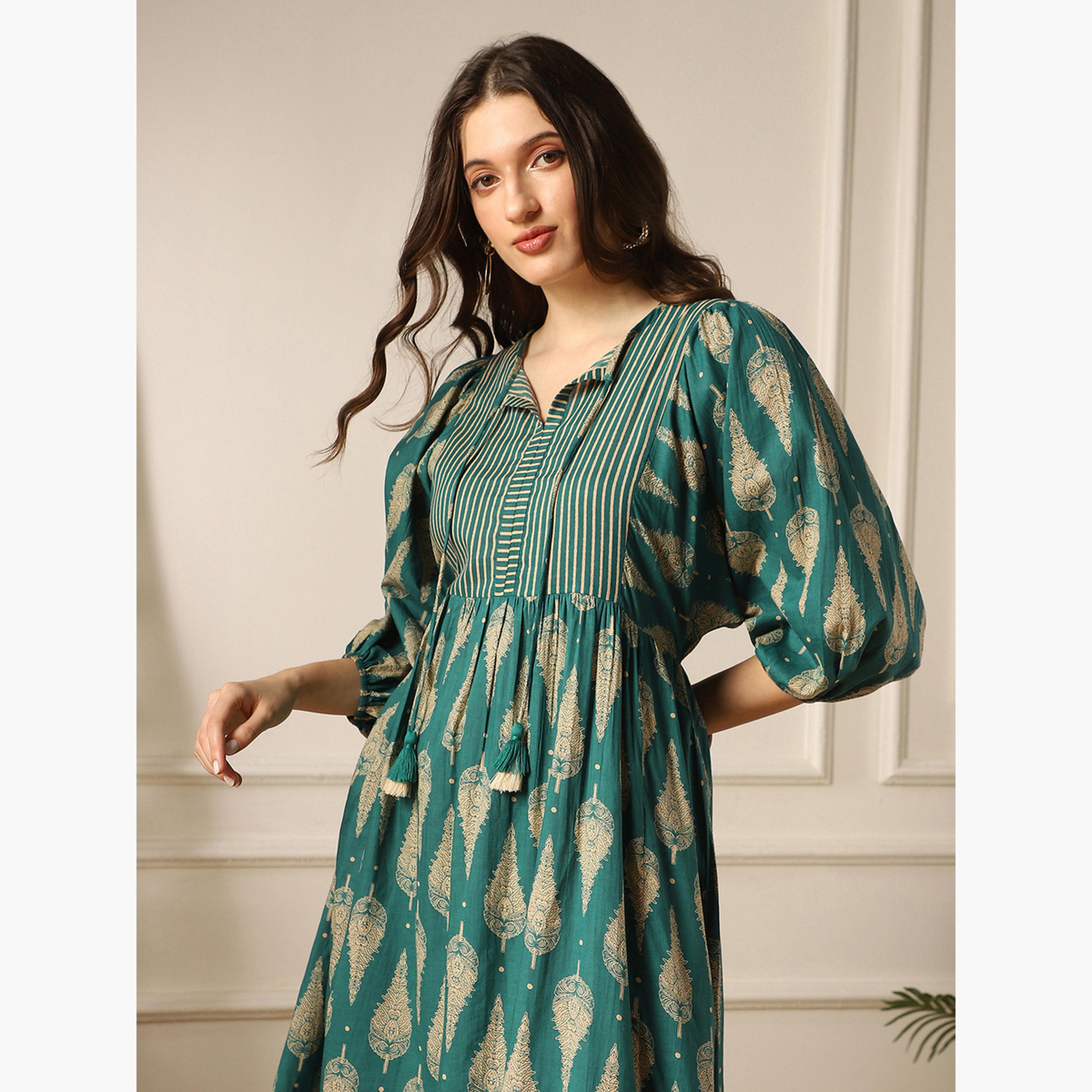 فستان ميدي بياقة برباط وطبعة تراثية-women-clothing-ethnicwear-dresses-image-4