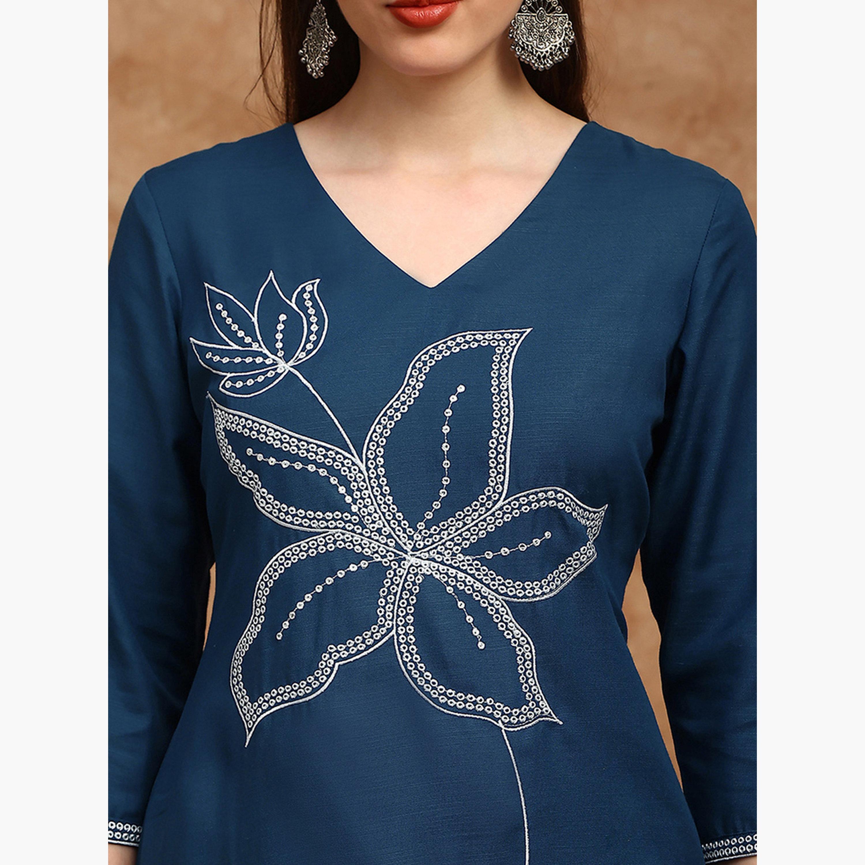 طقم كورتا مستقيمة وبنطال واسع مطرز بزهور-women-clothing-ethnicwear-kurtasets-image-6