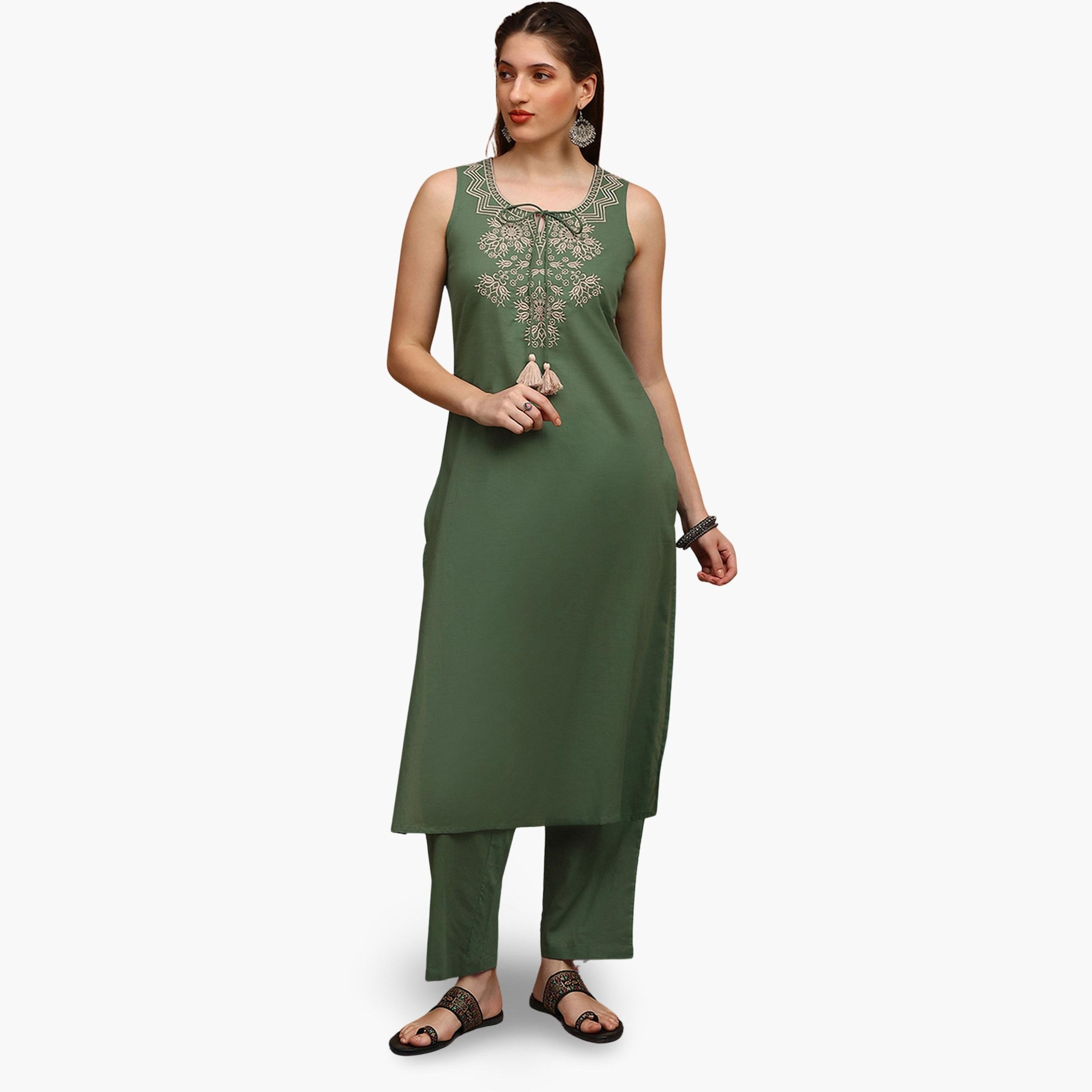 Globus X Styli Women Green Embroidered Straight Kurta with Pants Set-women-clothing-ethnicwear-kurtasets-image-1
