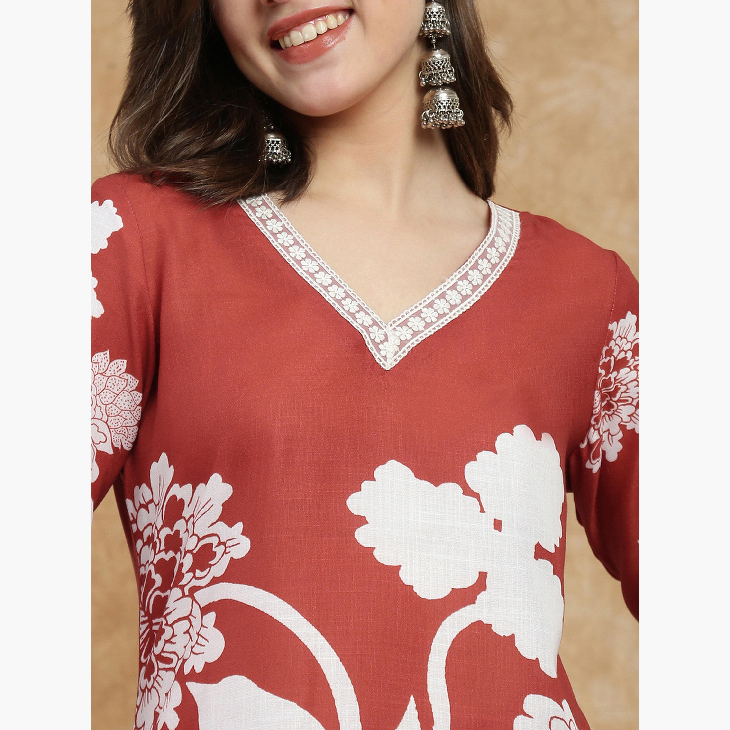 طقم كورتا وبنطال بطبعة أزهار وتفاصيل دانتيل-women-clothing-ethnicwear-kurtasets-image-6