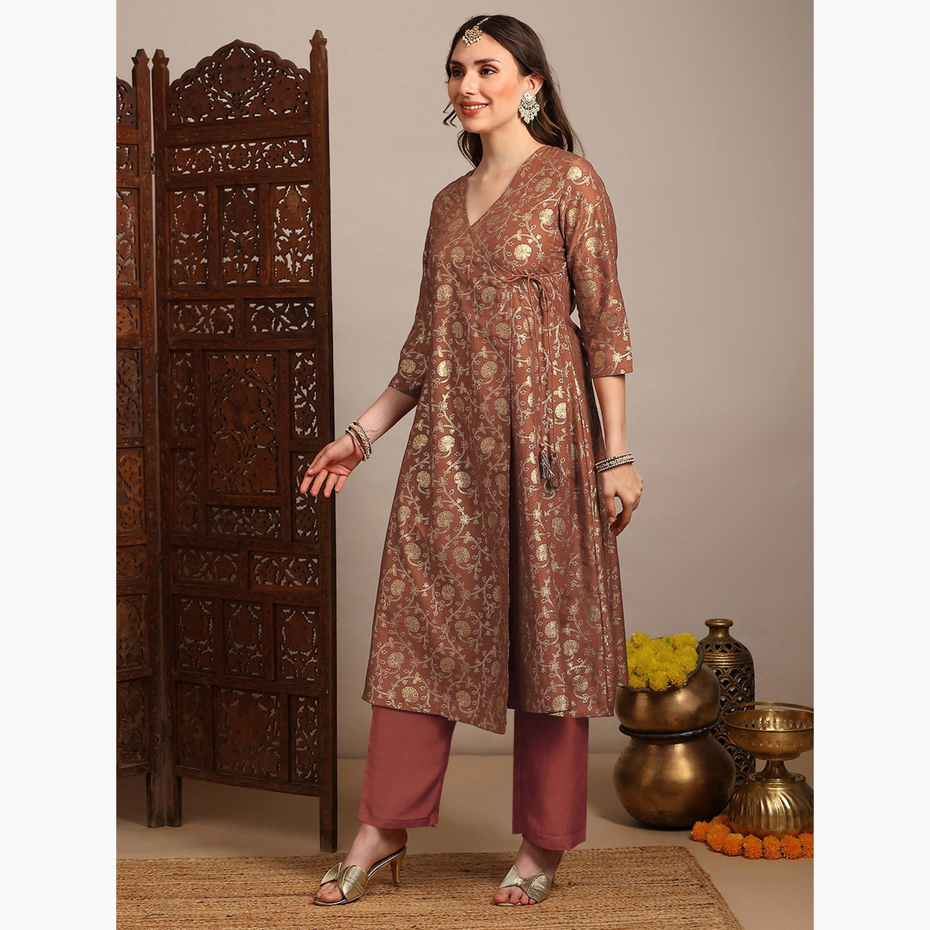 طقم كورتا بطبعة فويل وأزهار مع بنطال للنساء-women-clothing-ethnicwear-kurtasets-image-2