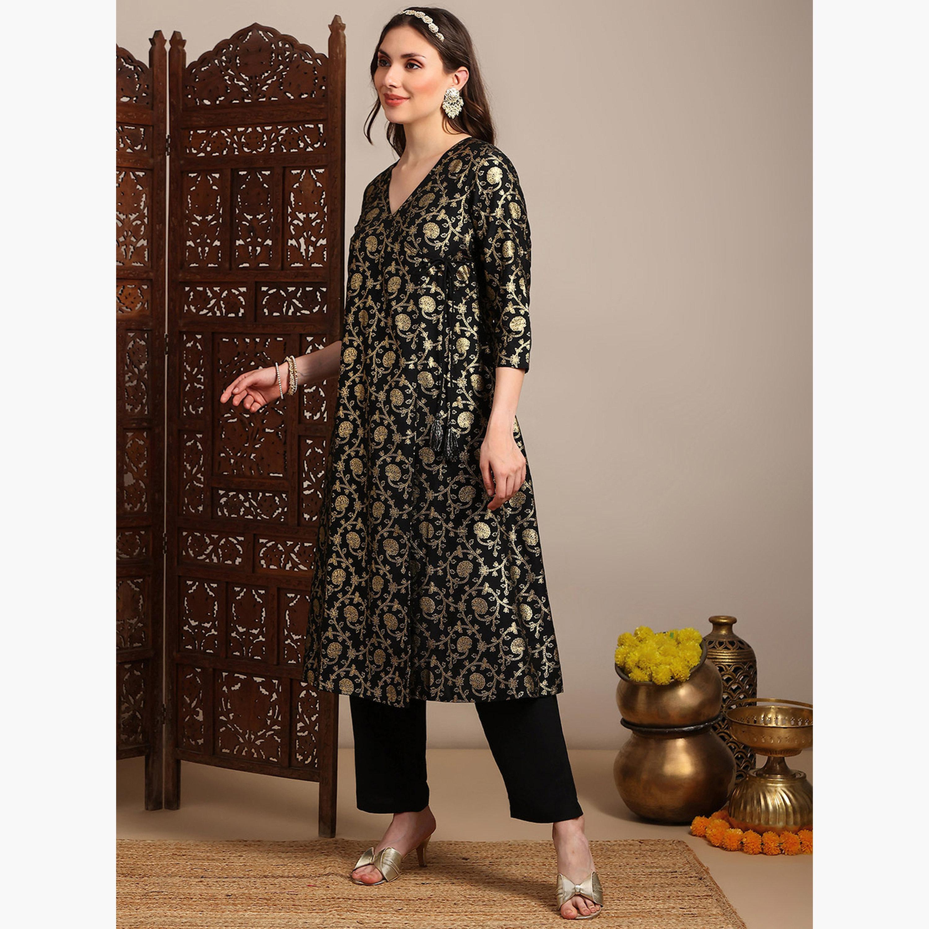 طقم كورتا بطبعة فويل وأزهار مع بنطال للنساء-women-clothing-ethnicwear-kurtasets-image-2