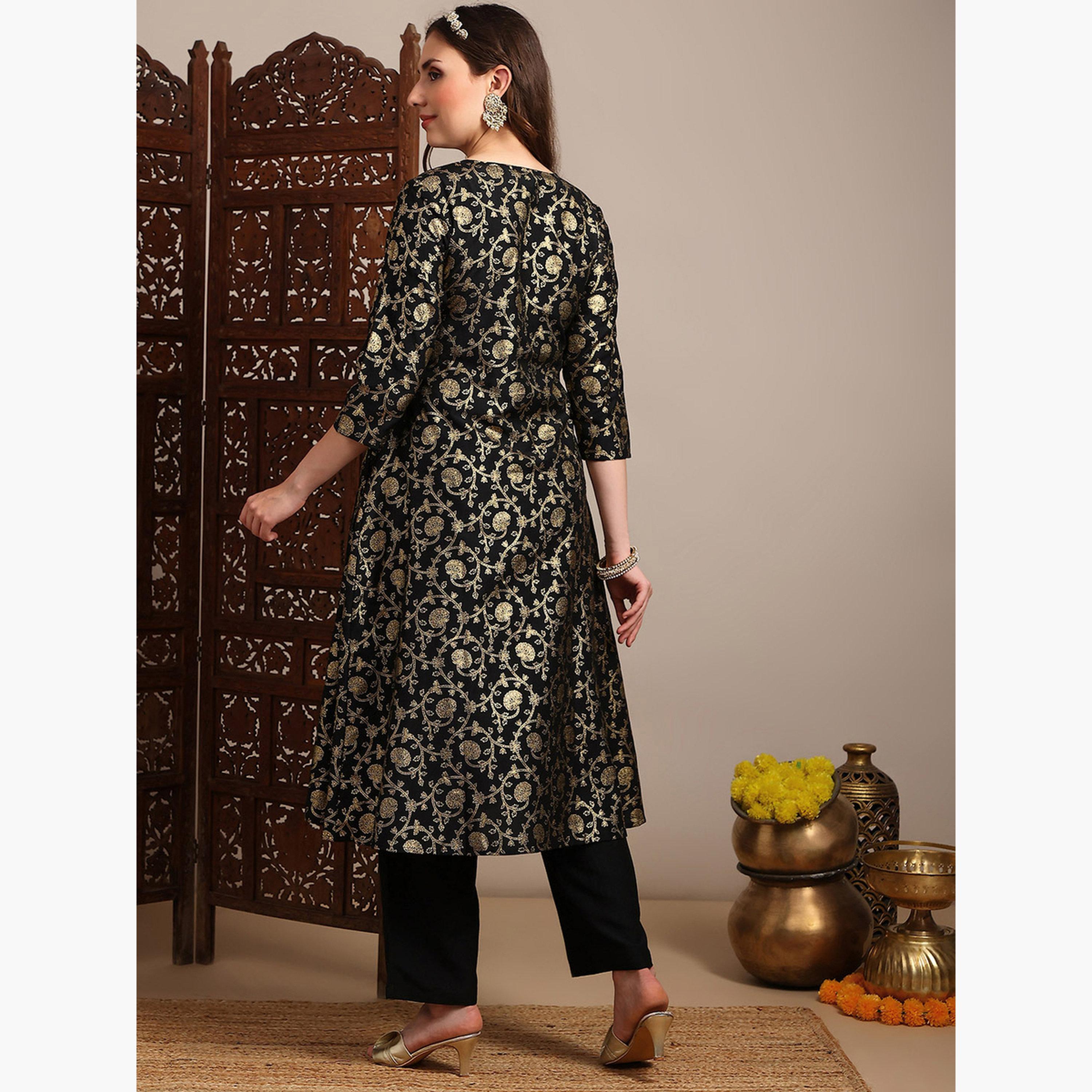 طقم كورتا بطبعة فويل وأزهار مع بنطال للنساء-women-clothing-ethnicwear-kurtasets-image-3