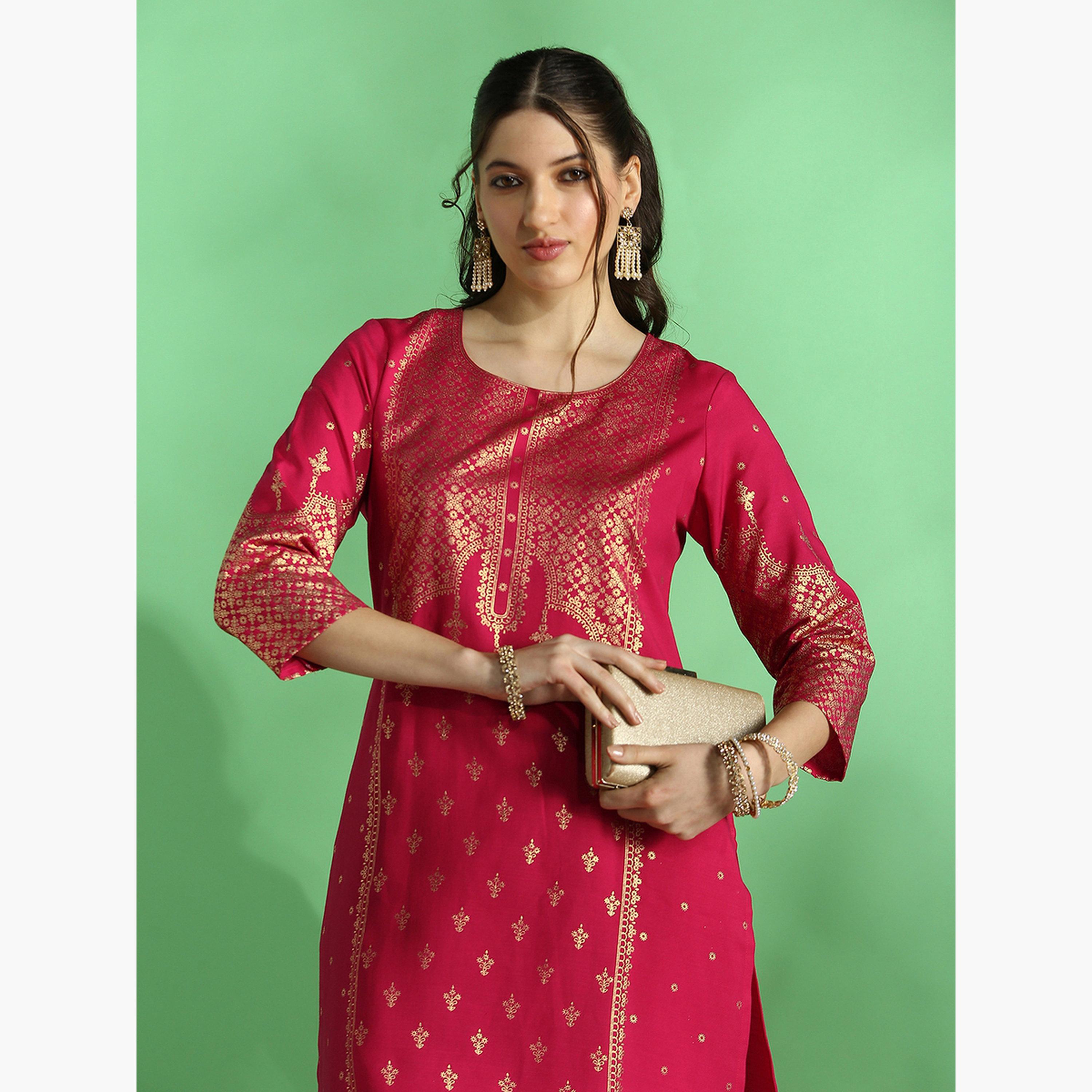 Globus X Styli Women Pink Floral Ethnic Foil Print Kurta and Pants Set-women-clothing-ethnicwear-kurtasets-image-4
