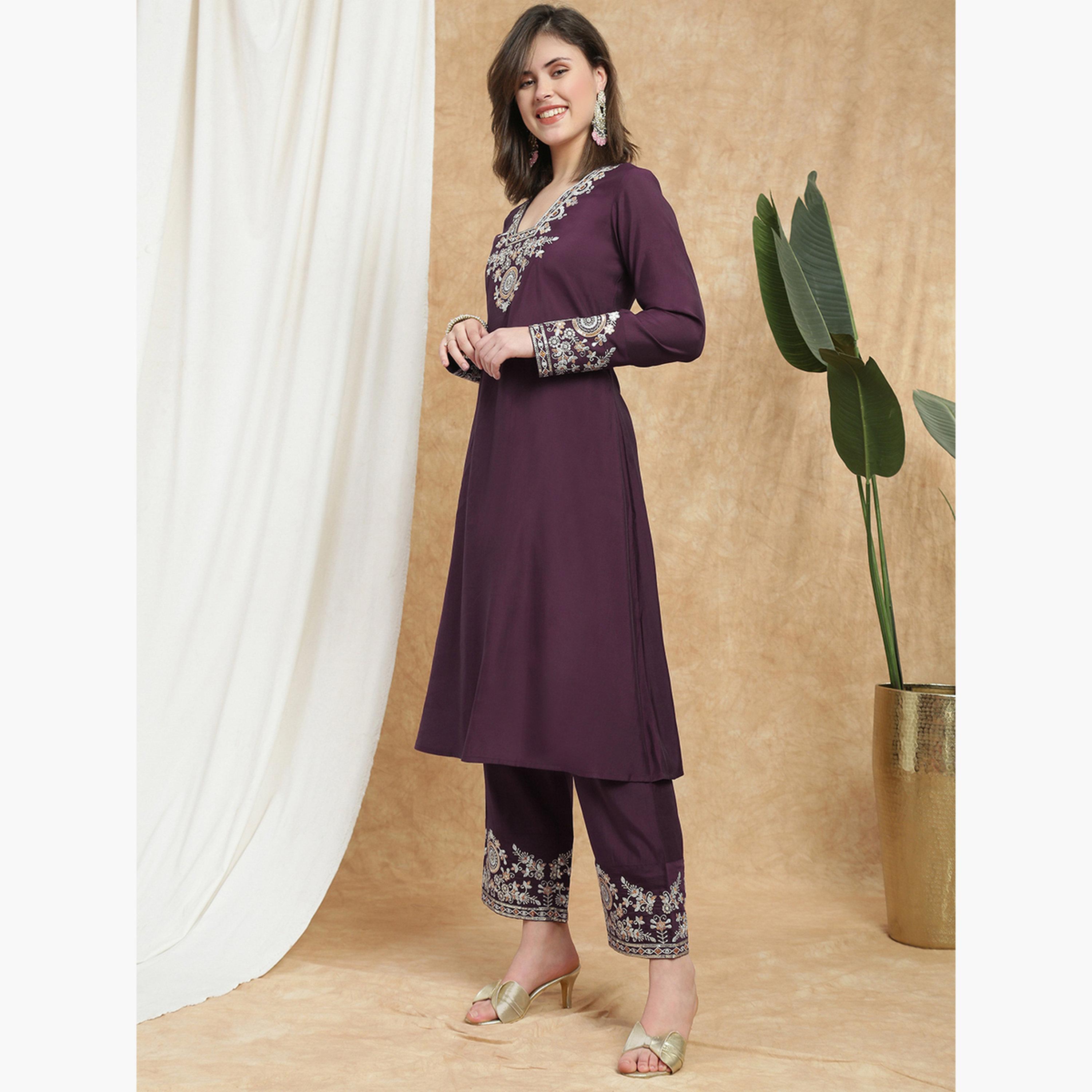 طقم كورتا مطرزة بزخارف زاري وترتر مع بنطال-women-clothing-ethnicwear-kurtasets-image-2