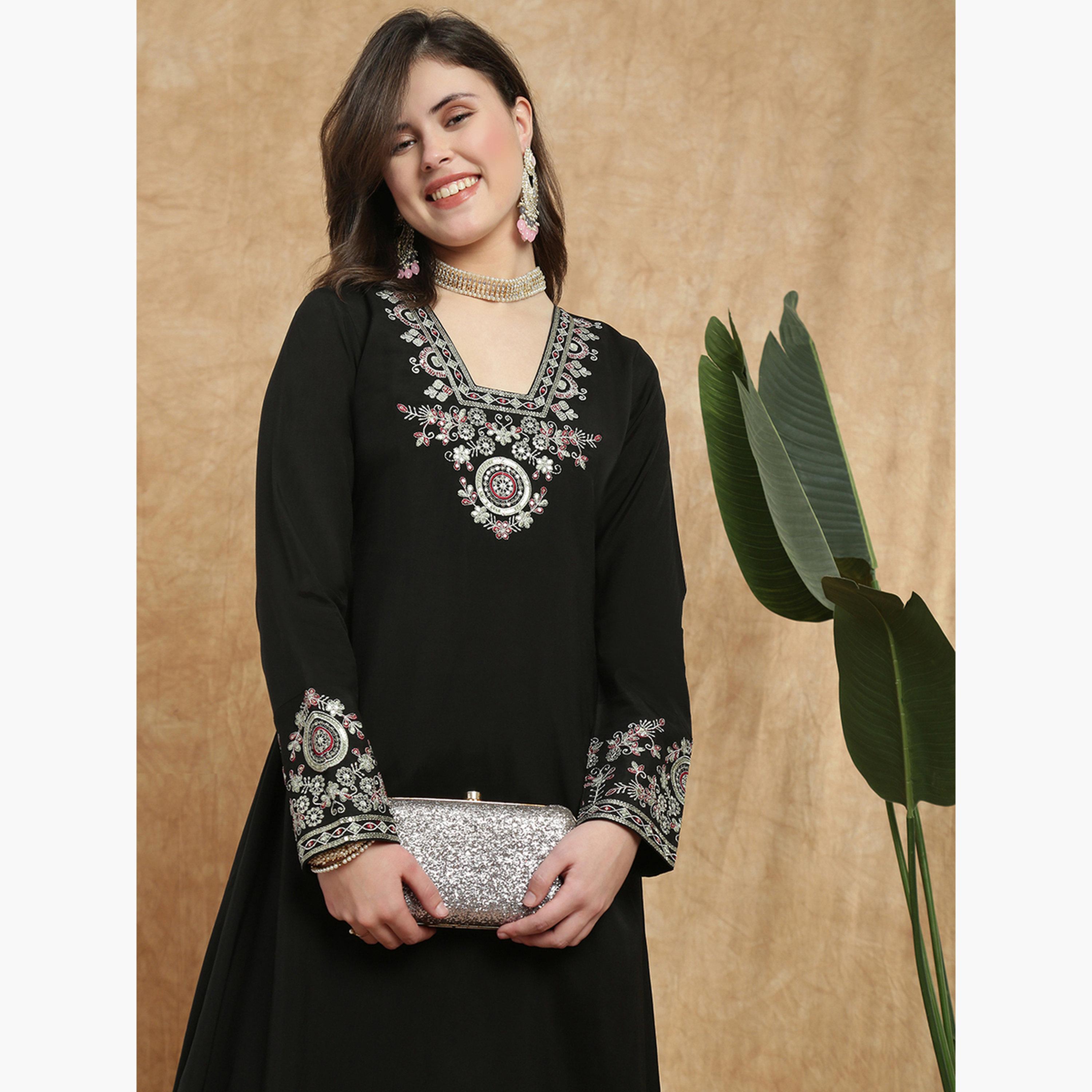 Globus X Styli Women Black Sequin Zari Embroidered Kurta with Pant Set-women-clothing-ethnicwear-kurtasets-image-4
