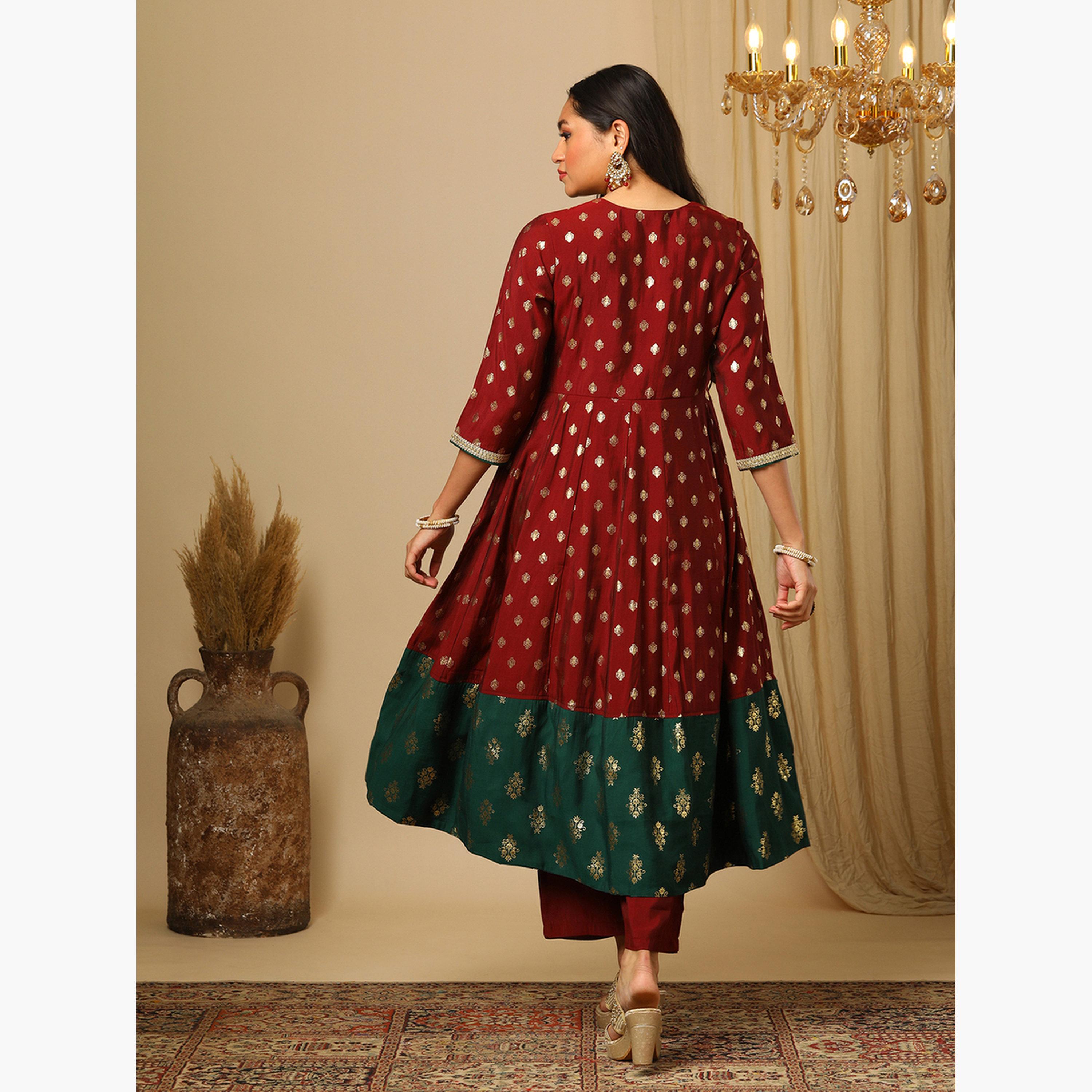 Globus X Styli Women Maroon Gold Foil Print Anarkali Kurta and Elasticated Pants Set-women-clothing-ethnicwear-kurtasets-image-3