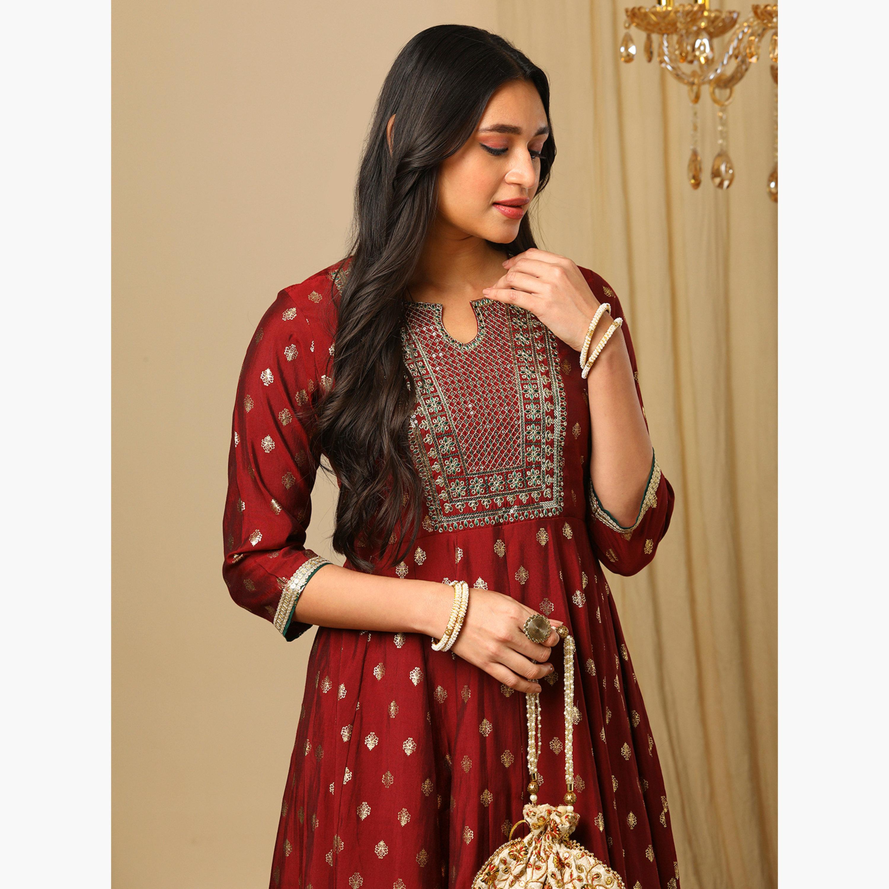 Globus X Styli Women Maroon Gold Foil Print Anarkali Kurta and Elasticated Pants Set-women-clothing-ethnicwear-kurtasets-image-4