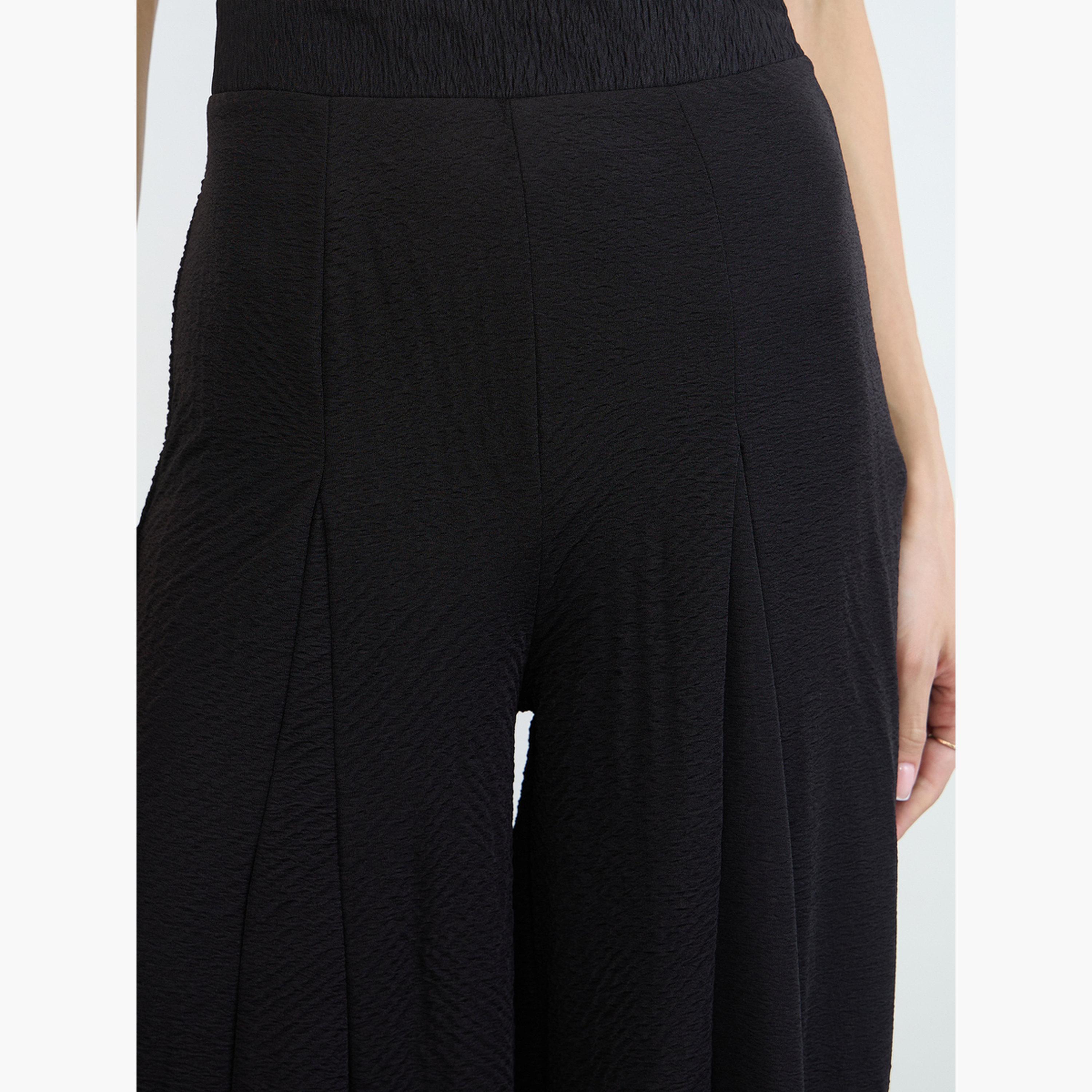 بنطال بأرجل واسعة وتفاصيل بارزة الملمس-women-clothing-trousers-image-3
