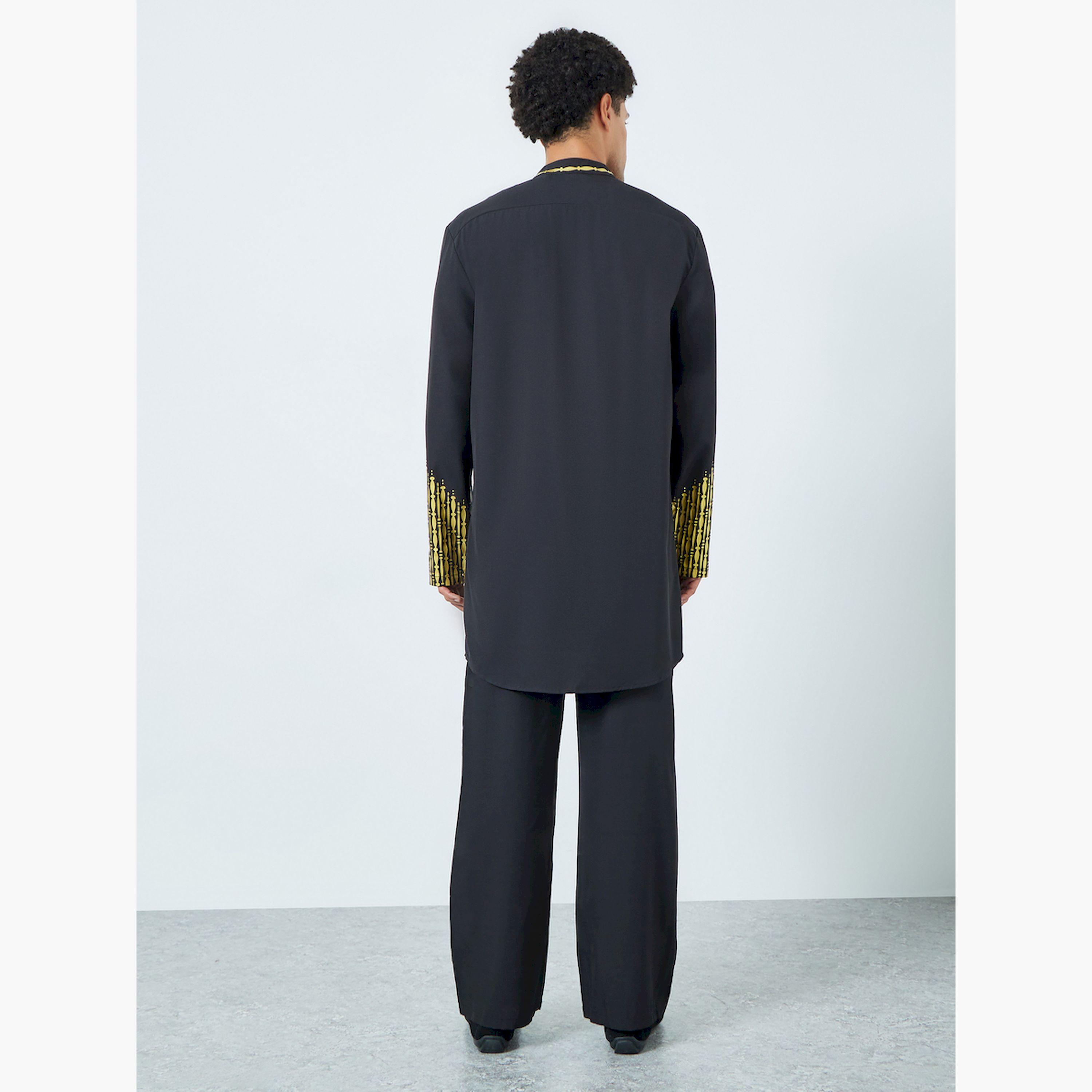مجموعة من بنطال وثوب بطبعة فويل وياقة قائمة-men-clothing-coordsets-image-4