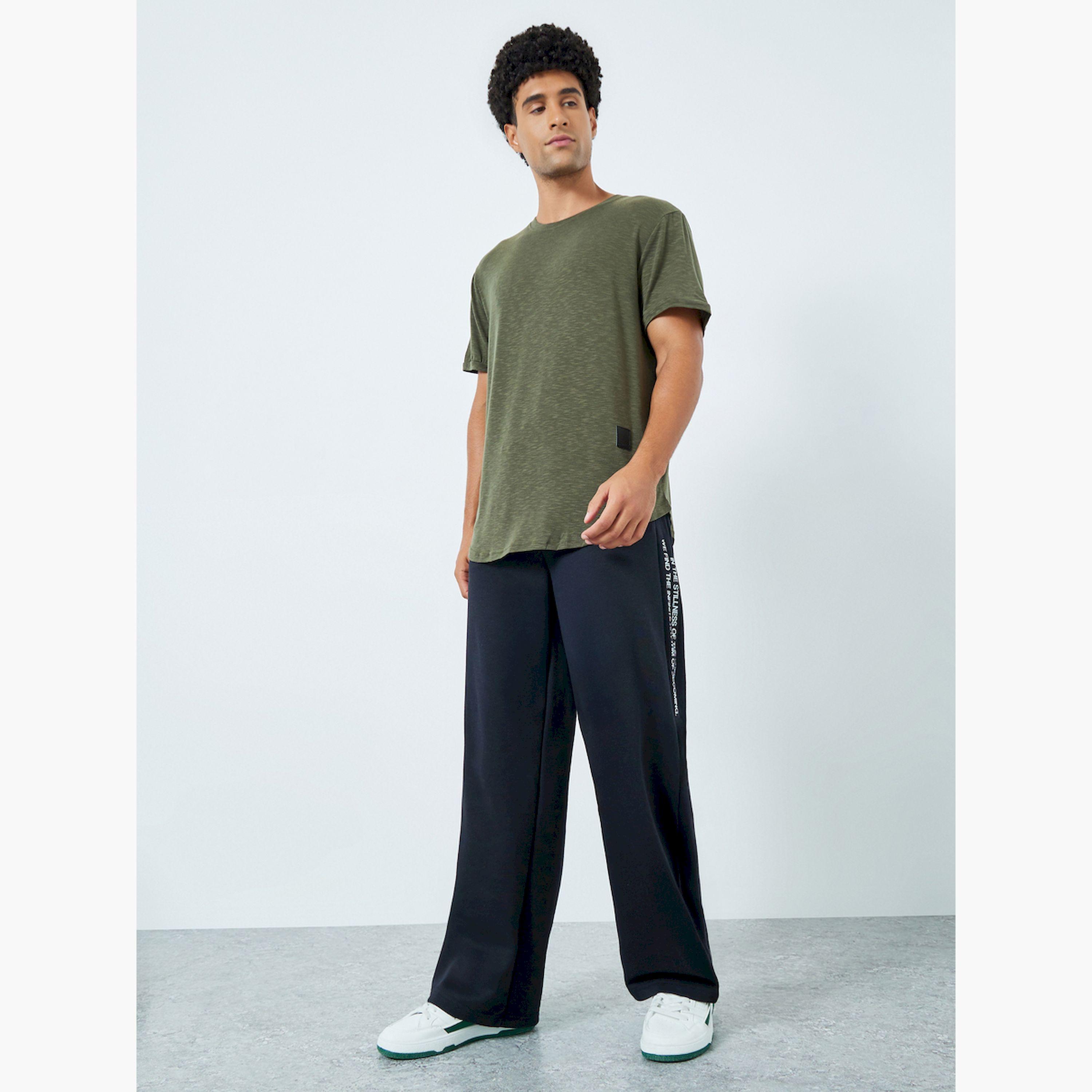 تيشيرت رجالي خاكي بياقة مستديرة وتأثير باهت-men-clothing-tshirtsandpolos-tshirts-image-2