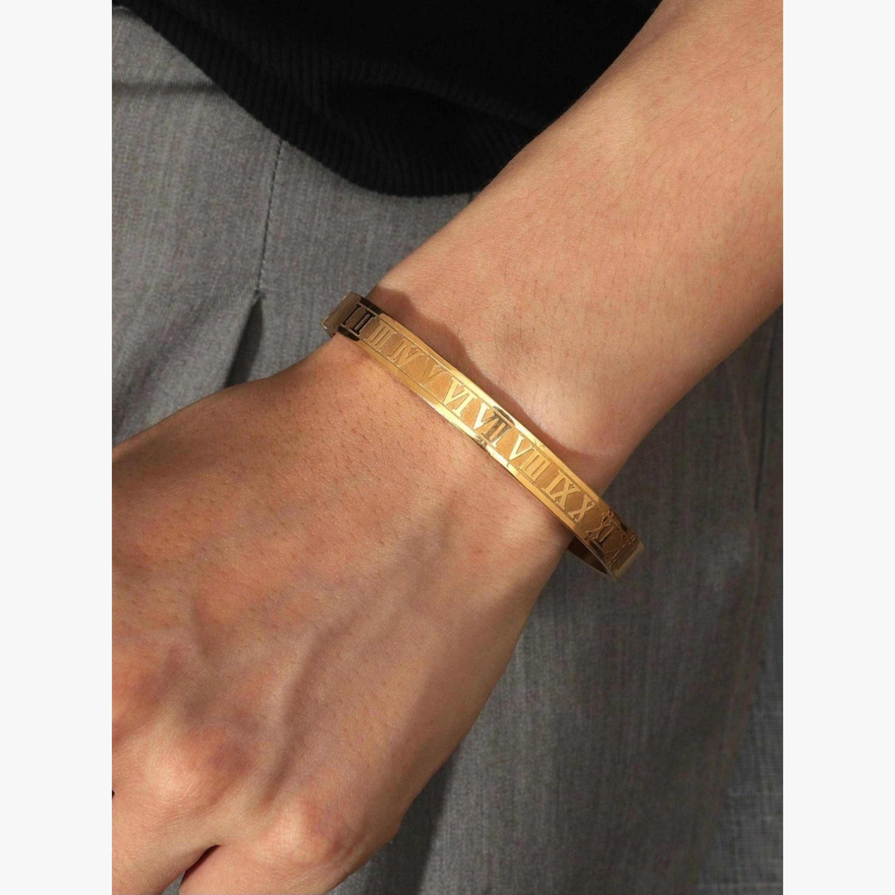 سوار كفة بأرقام رومانية-women-watchesandjewellery-jewellery-banglesandbracelets-image-2
