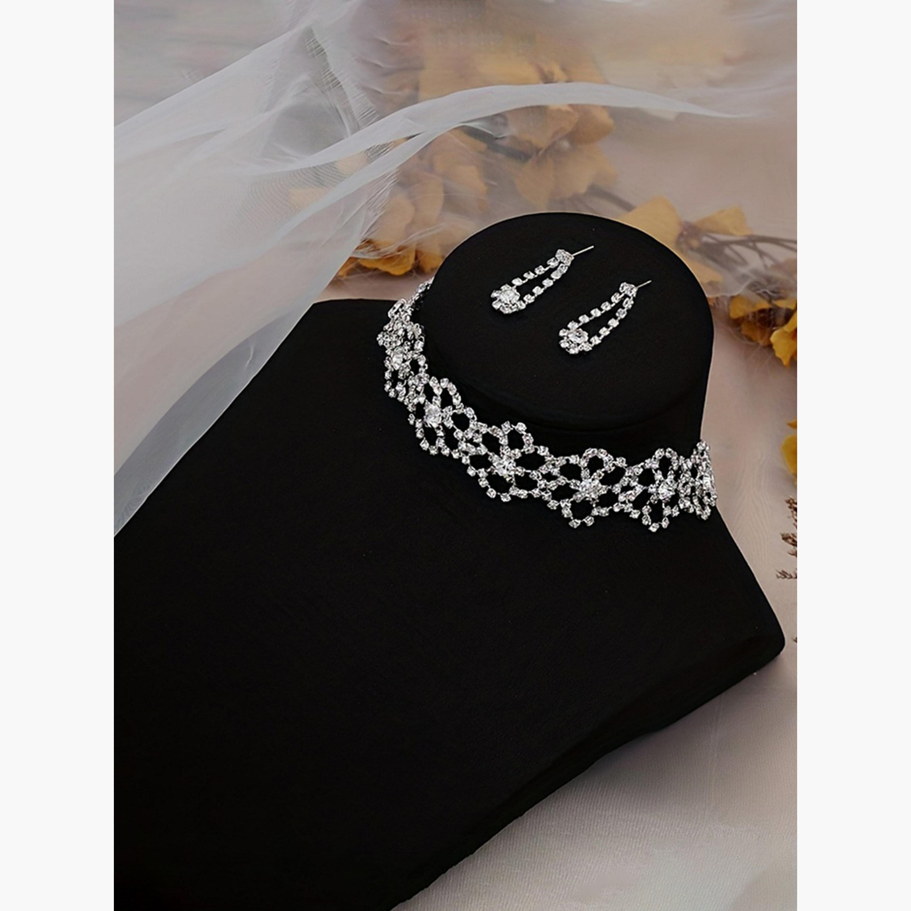 طقم من عقد تشوكر كريستال وأقراط بتصميم زهور-women-watchesandjewellery-jewellery-jewellerysets-image-3