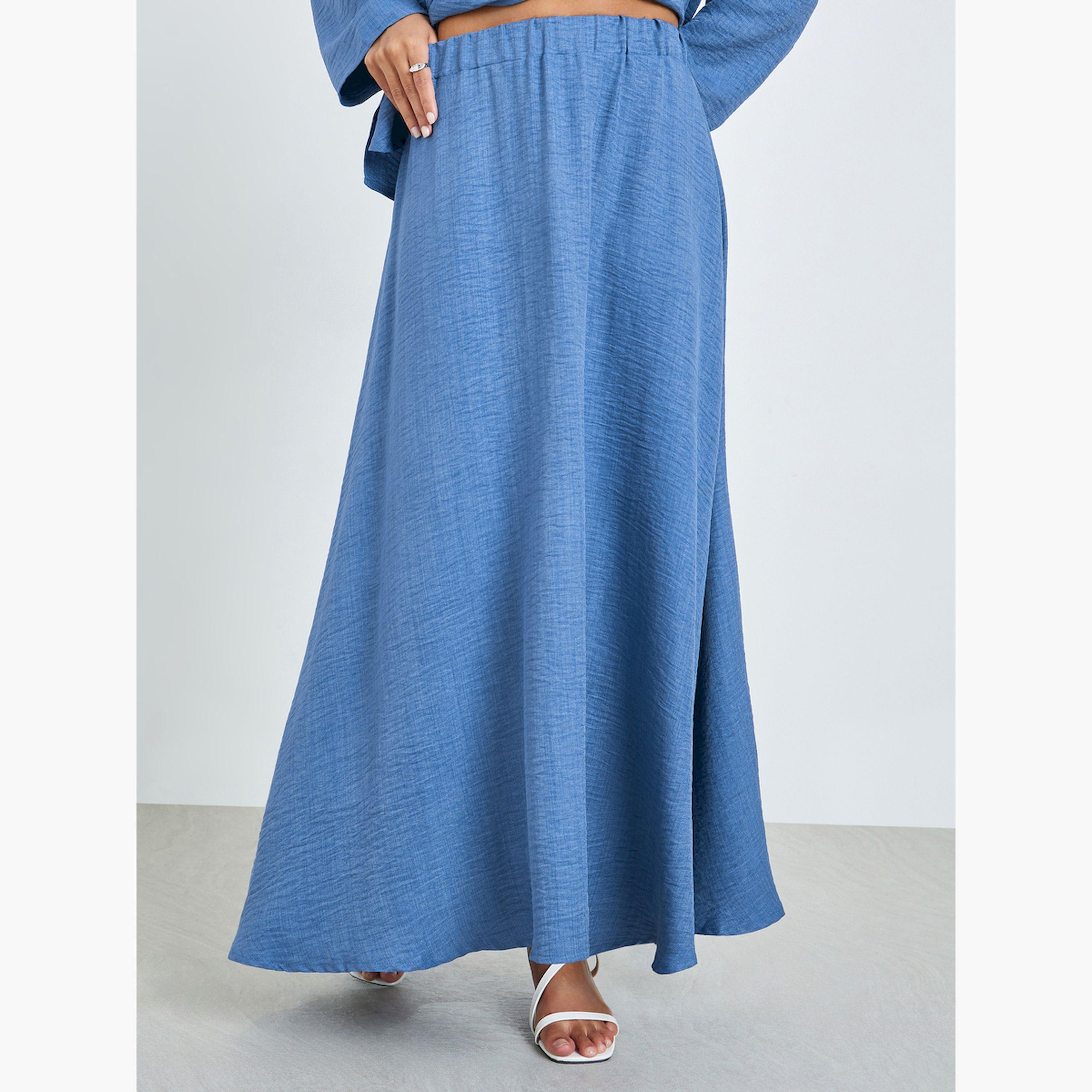 طقم منسق من تنورة وبلوزة بأكمام طويلة وأزرار-women-arabicclothing-sets-image-5