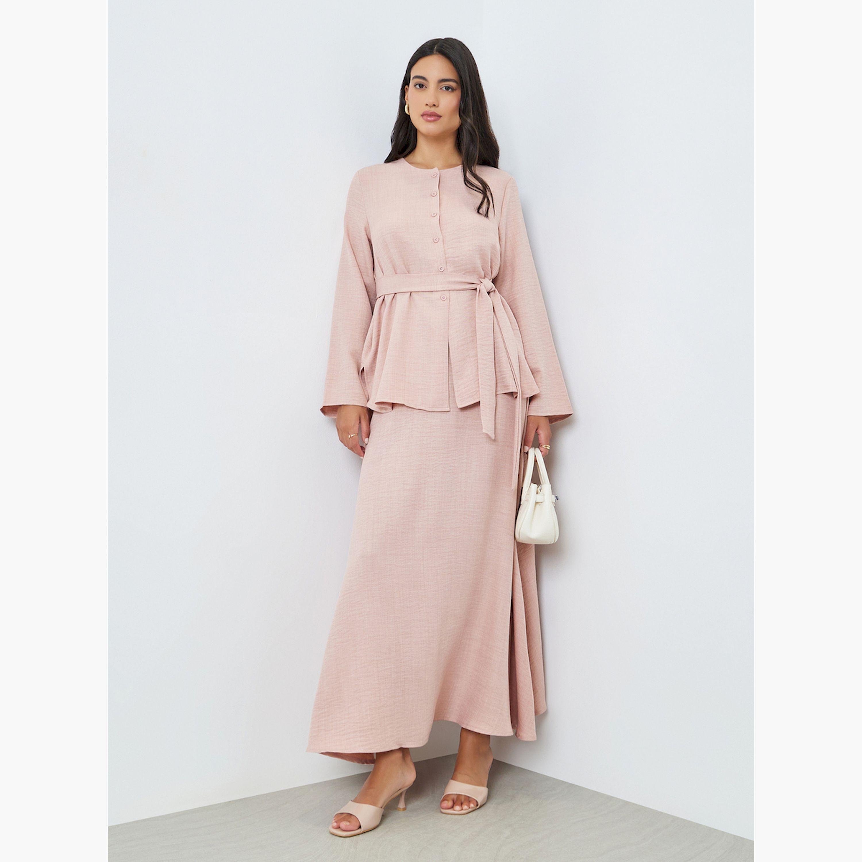 طقم منسق من تنورة وبلوزة بأكمام طويلة وأزرار-women-arabicclothing-sets-image-3