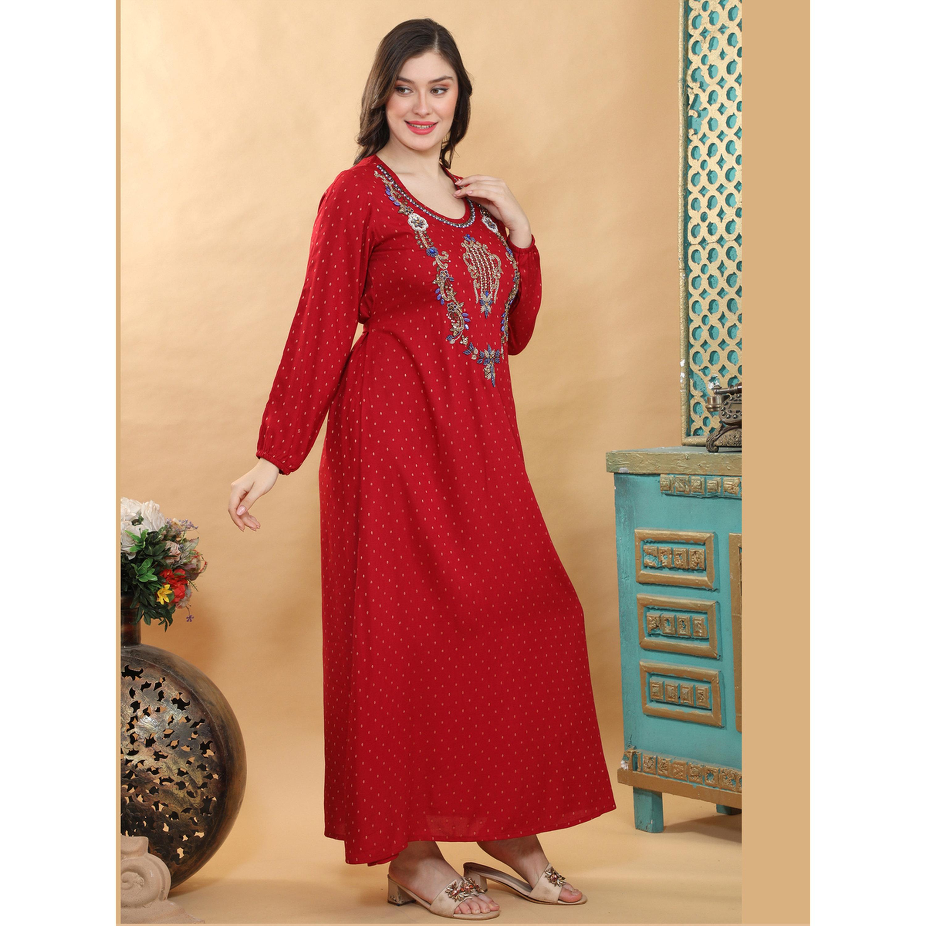 جلابية طويلة بتفاصيل بارزة الملمس ونقشة دوبي-women-clothing-dresses-image-5