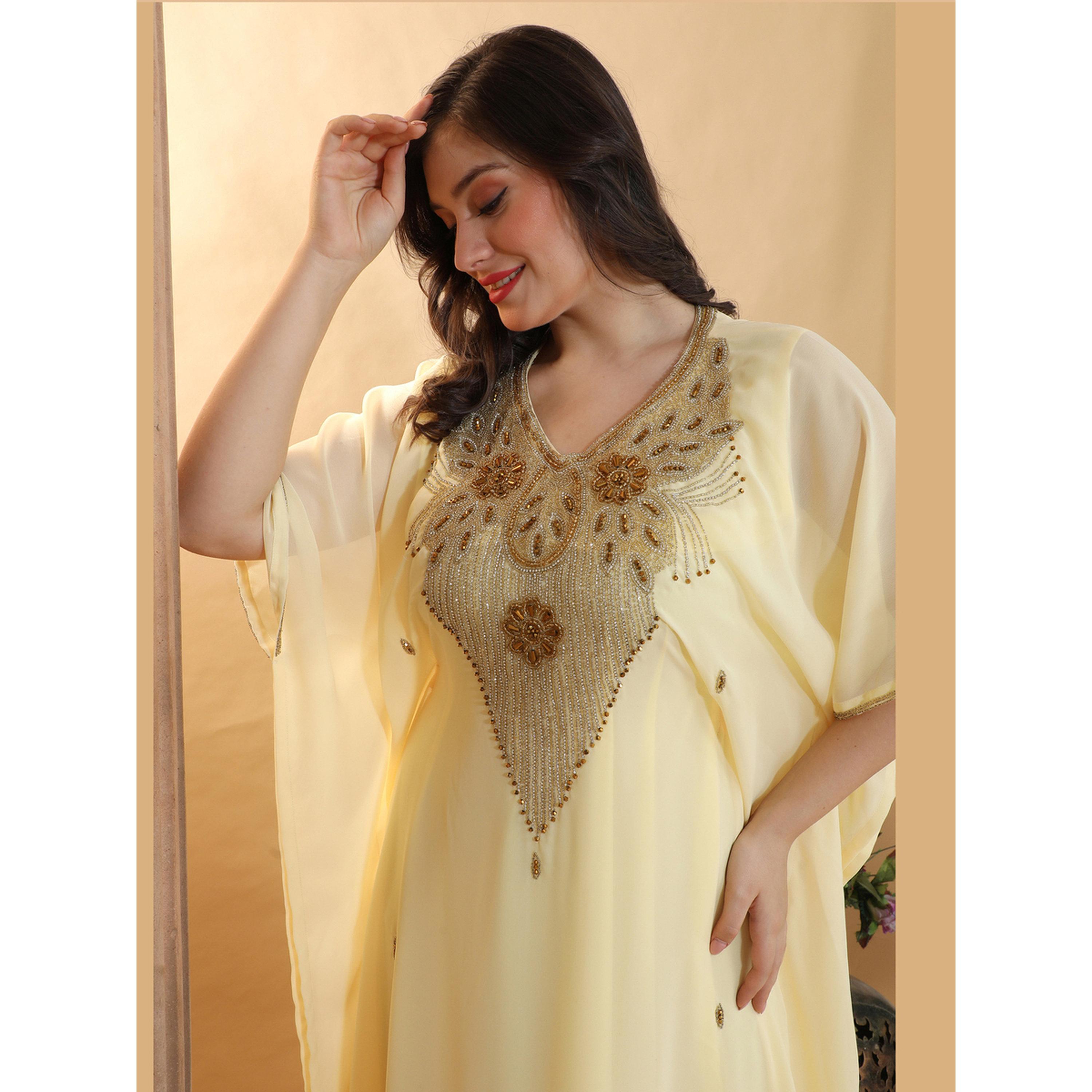 قفطان بتفاصيل أحجار كريستال مشغولة يدوياً-women-clothing-dresses-image-5