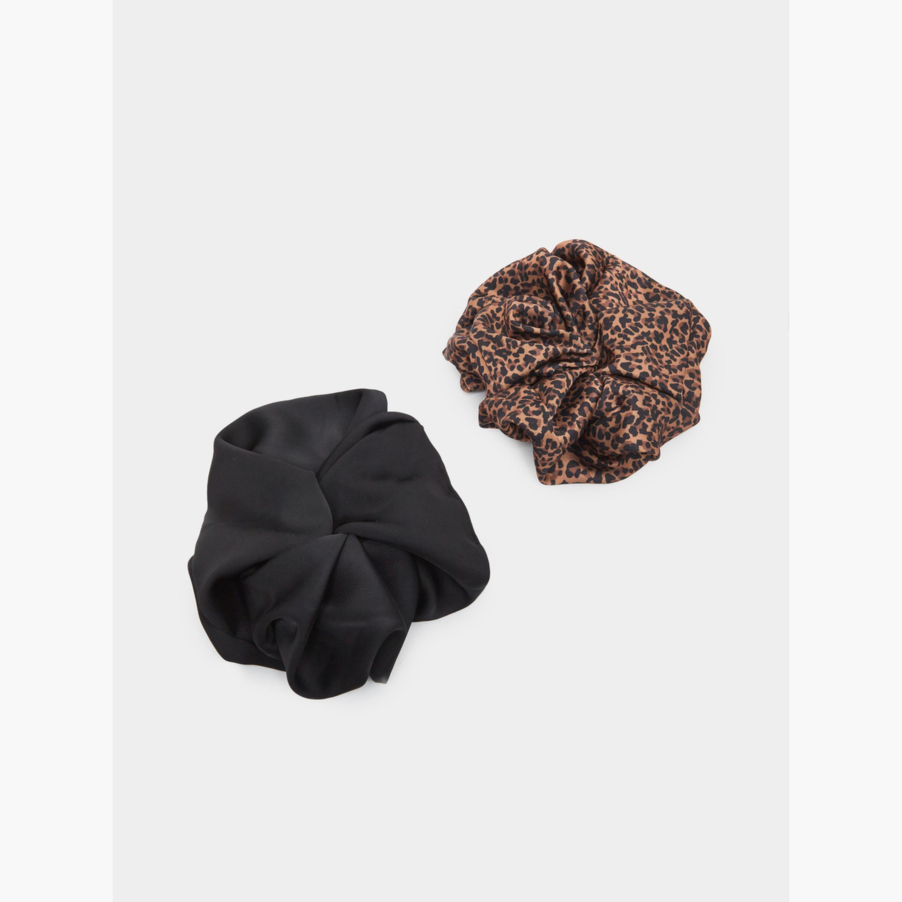 Styli Pack of 2 - Printed Scrunchies-women-hairaccessories-sets-image-2