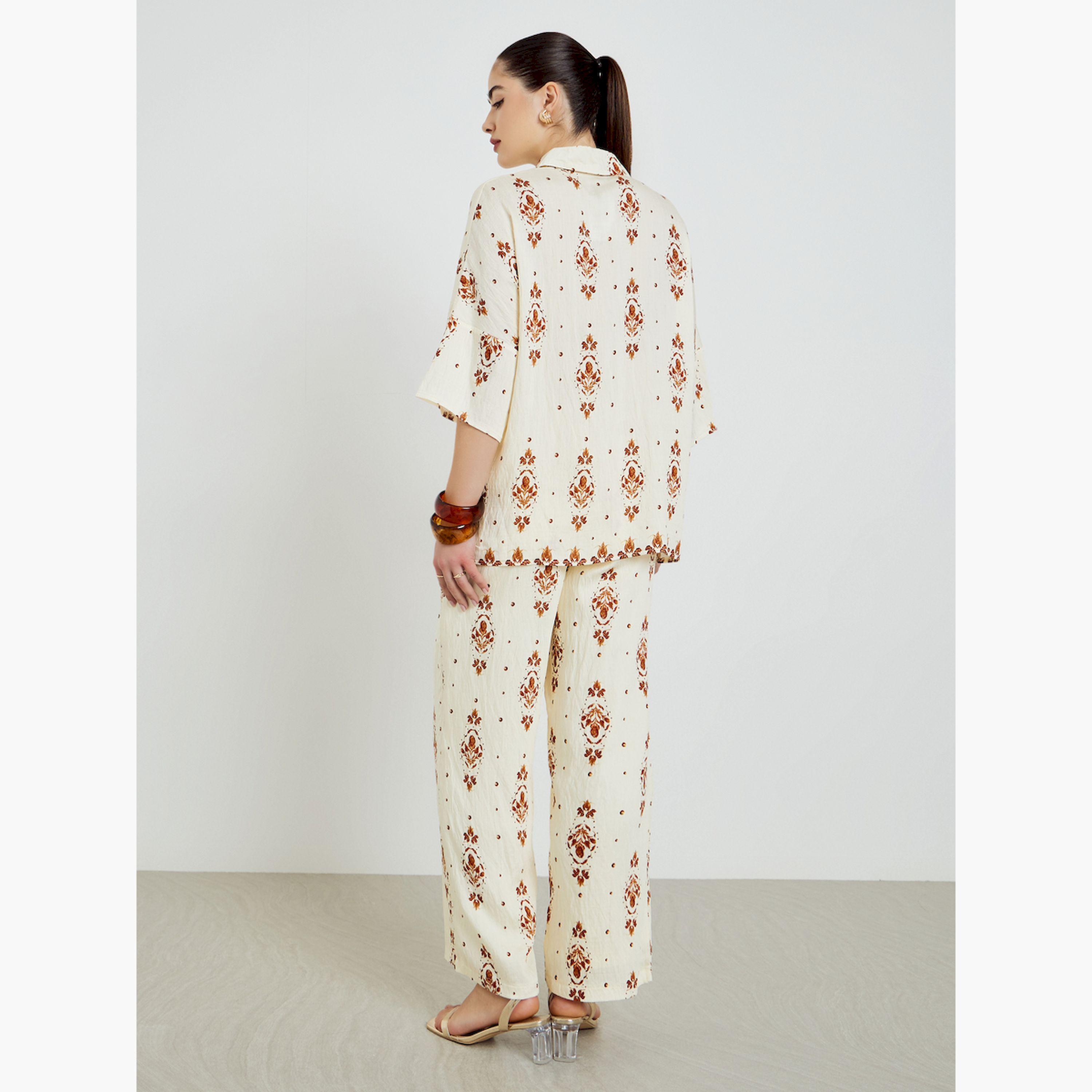 طقم منسق من بنطال وقميص مطبوع-women-clothing-coordsets-image-5