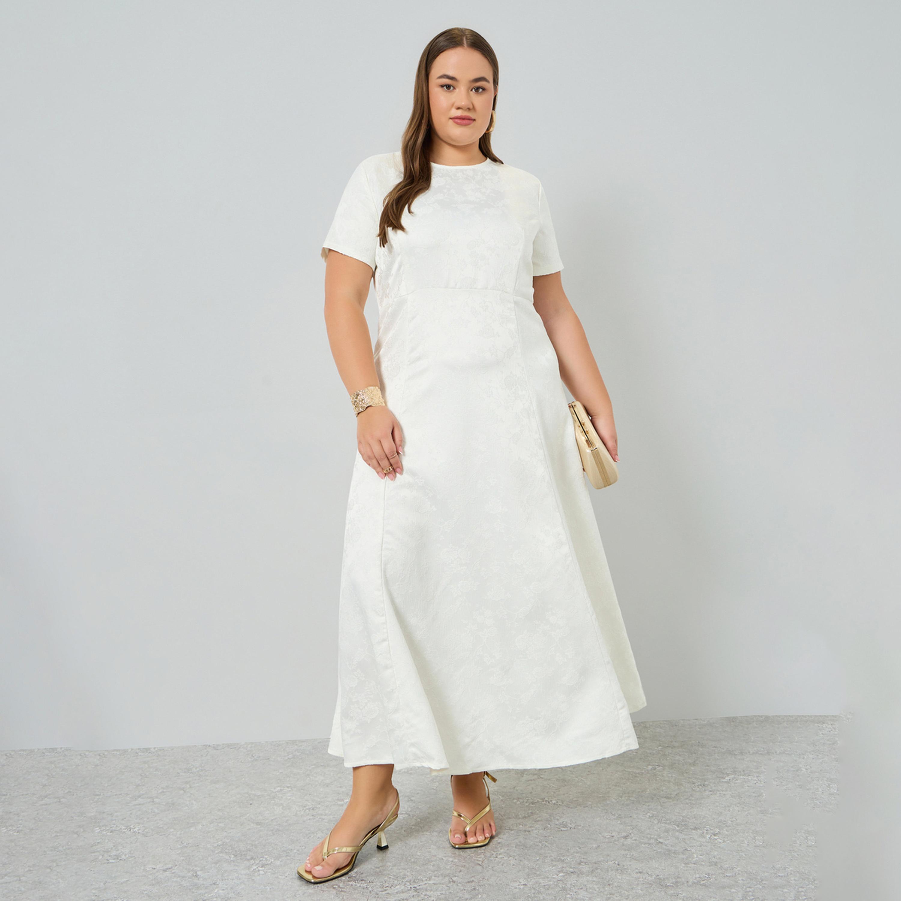 Styli Plus Size Jacquard A-Line Maxi Dress-women-clothing-dresses-image-1