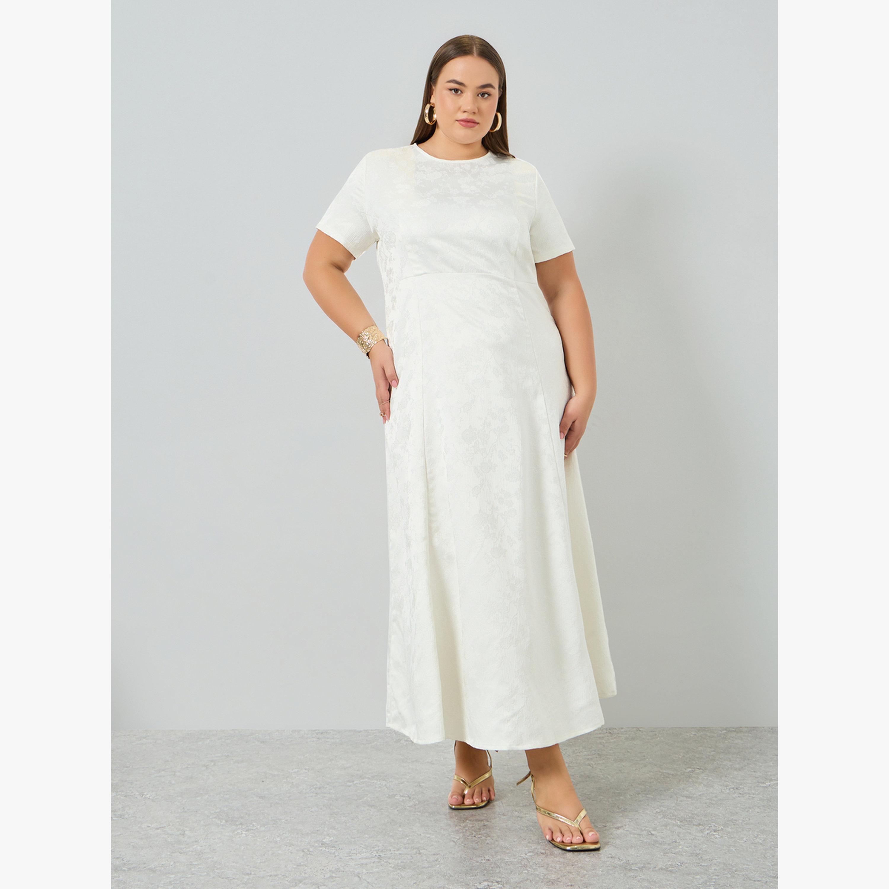 Styli Plus Size Jacquard A-Line Maxi Dress-women-clothing-dresses-image-3