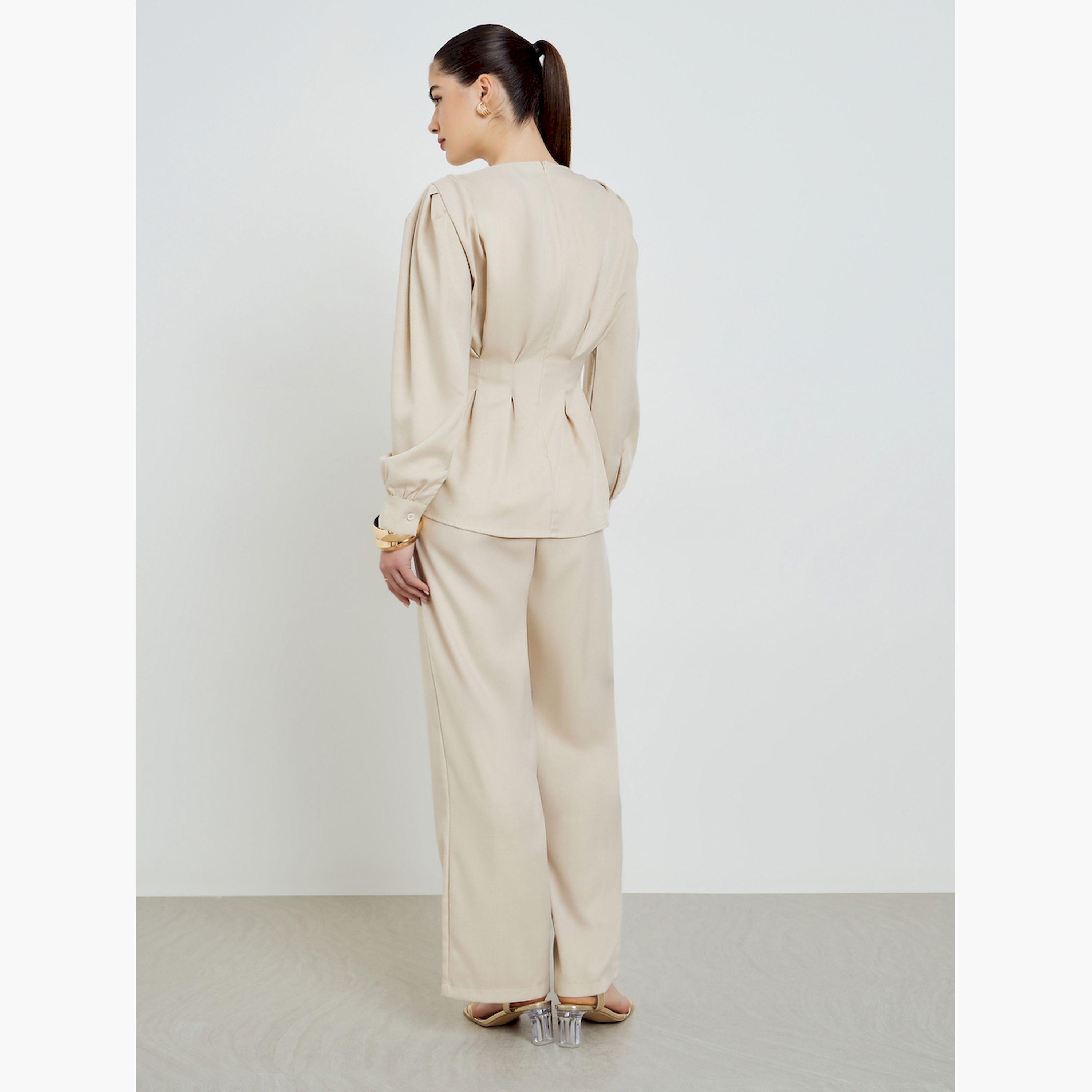 طقم منسق من بنطال بأرجل واسعة وبلوزة بأكمام طويلة وكسرات-women-clothing-coordsets-image-6