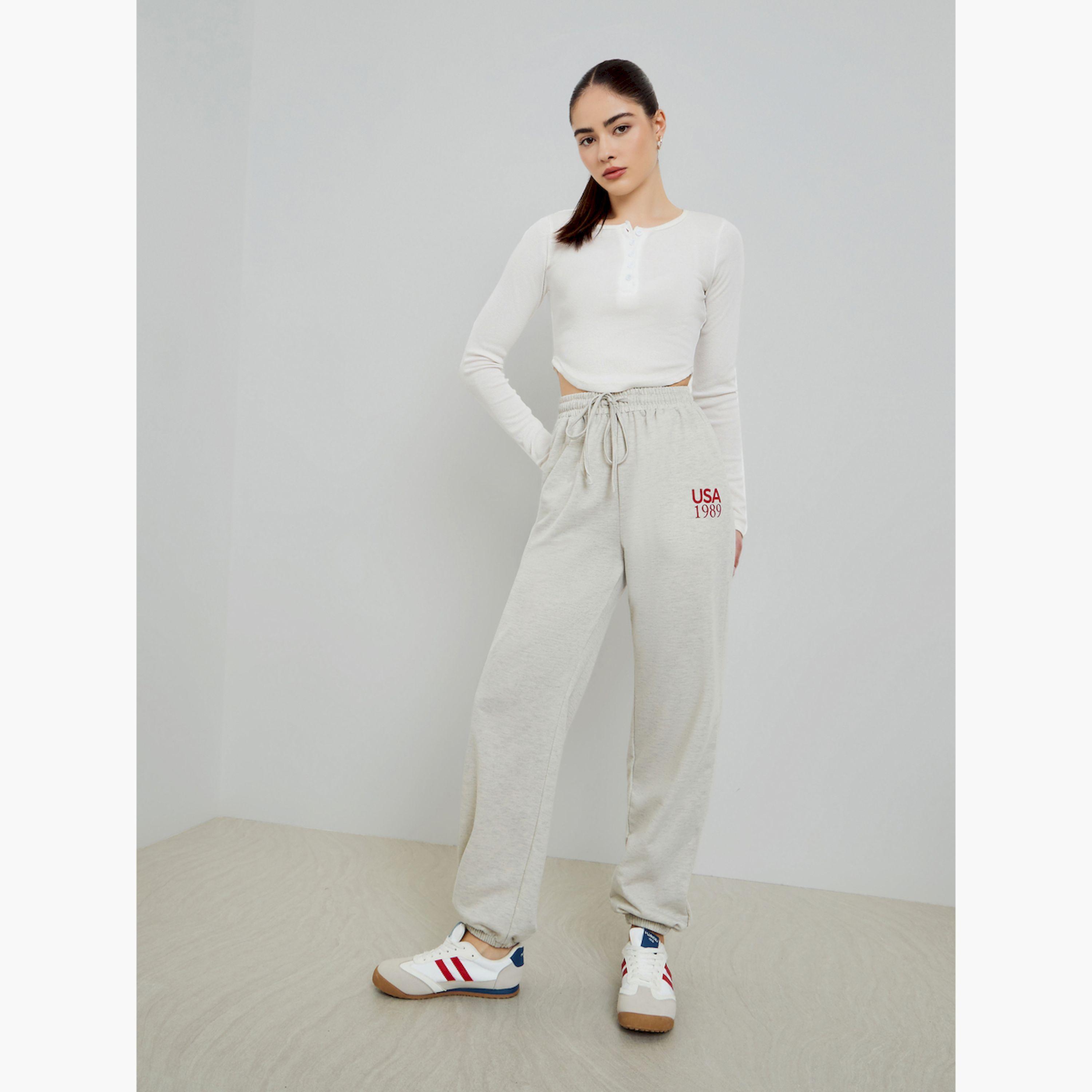 بنطال جوغر مطبوع برباط خصر وحواف مطاطية-women-clothing-bottoms-joggers-image-5