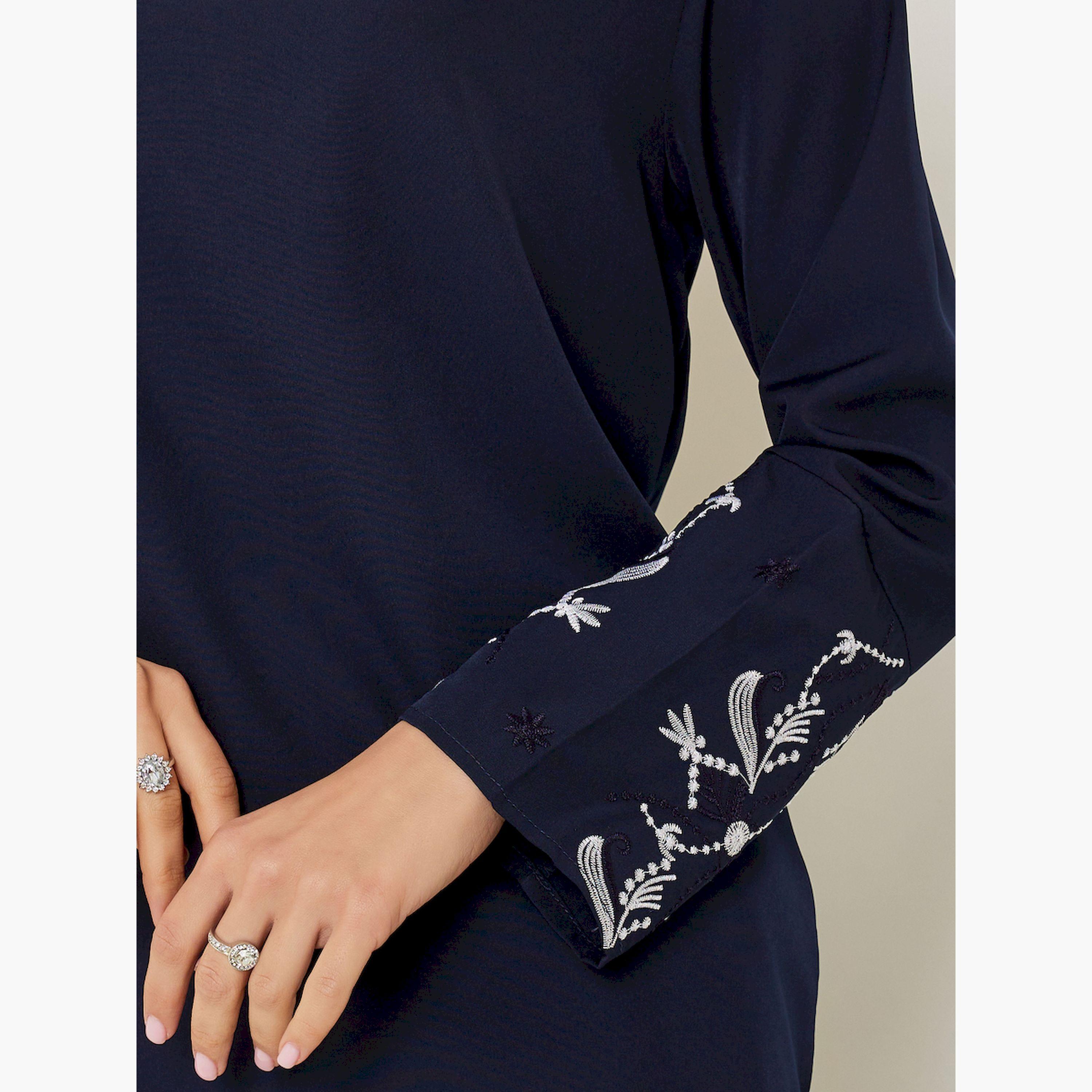 طقم منسق من بنطال وبلوزة مطرزة-women-clothing-coordsets-image-3