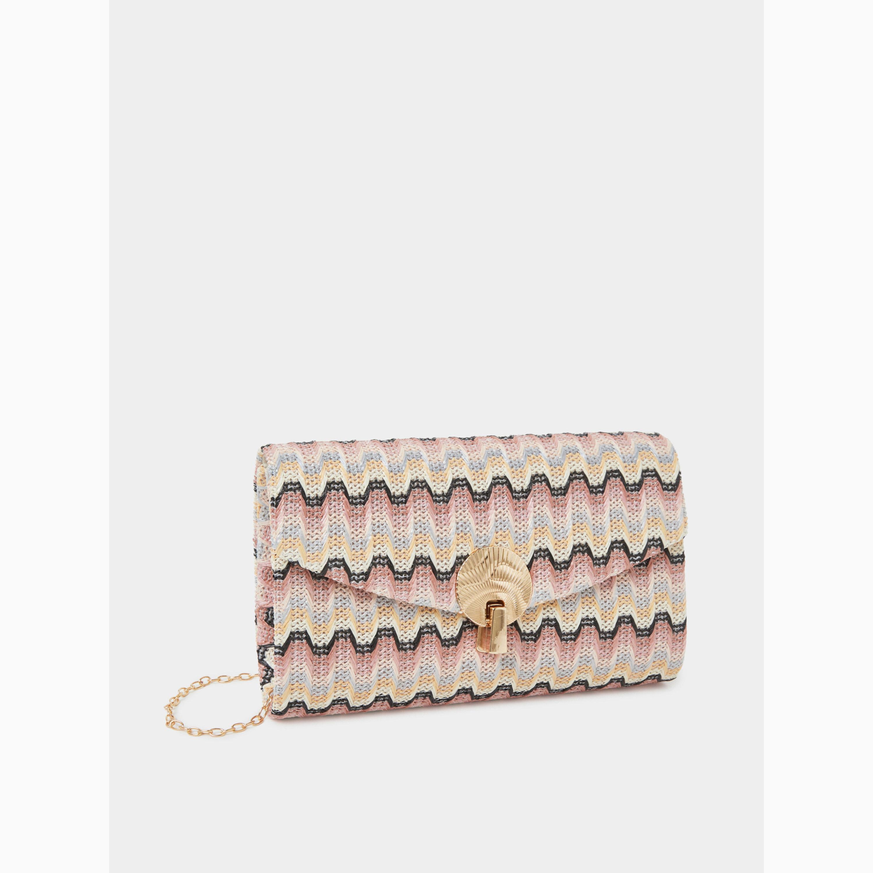 حقيبة كلتش منقوشة بغطاء وقفل وحمالة سلسلة-women-bagsandwallets-handbags-image-1