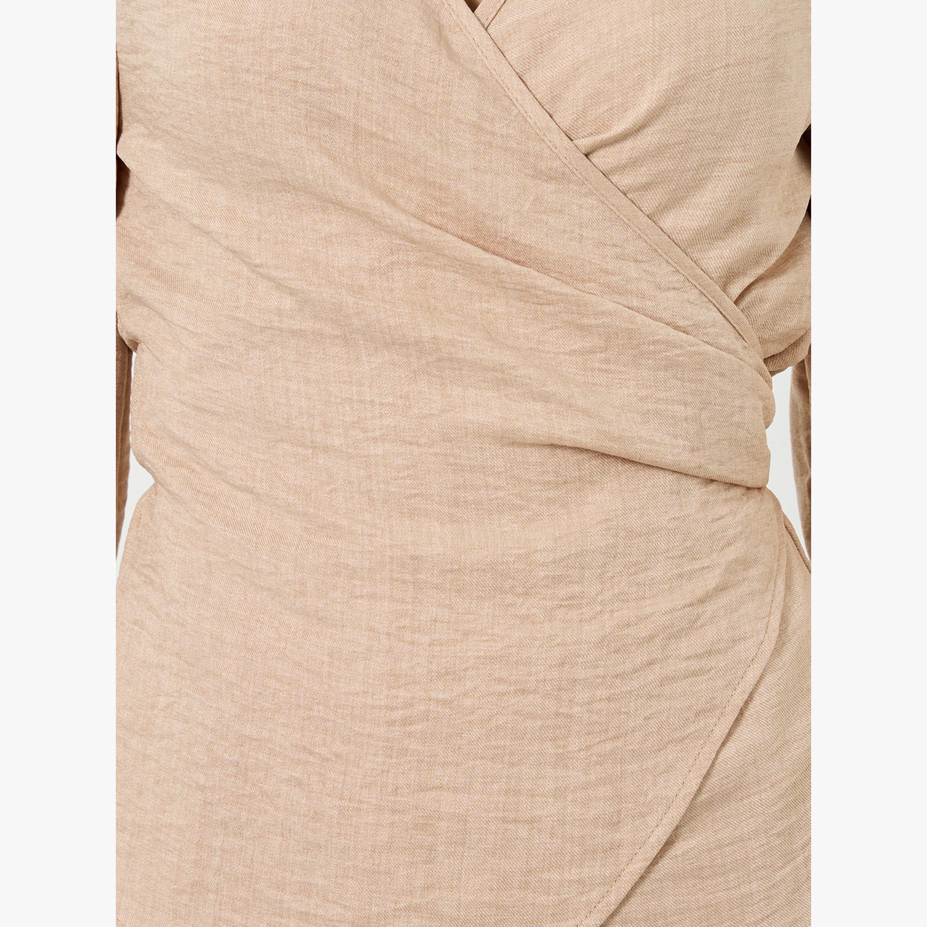 طقم من بلوزة لف وبنطال بقصة أرجل واسعة-women-clothing-coordsets-image-5