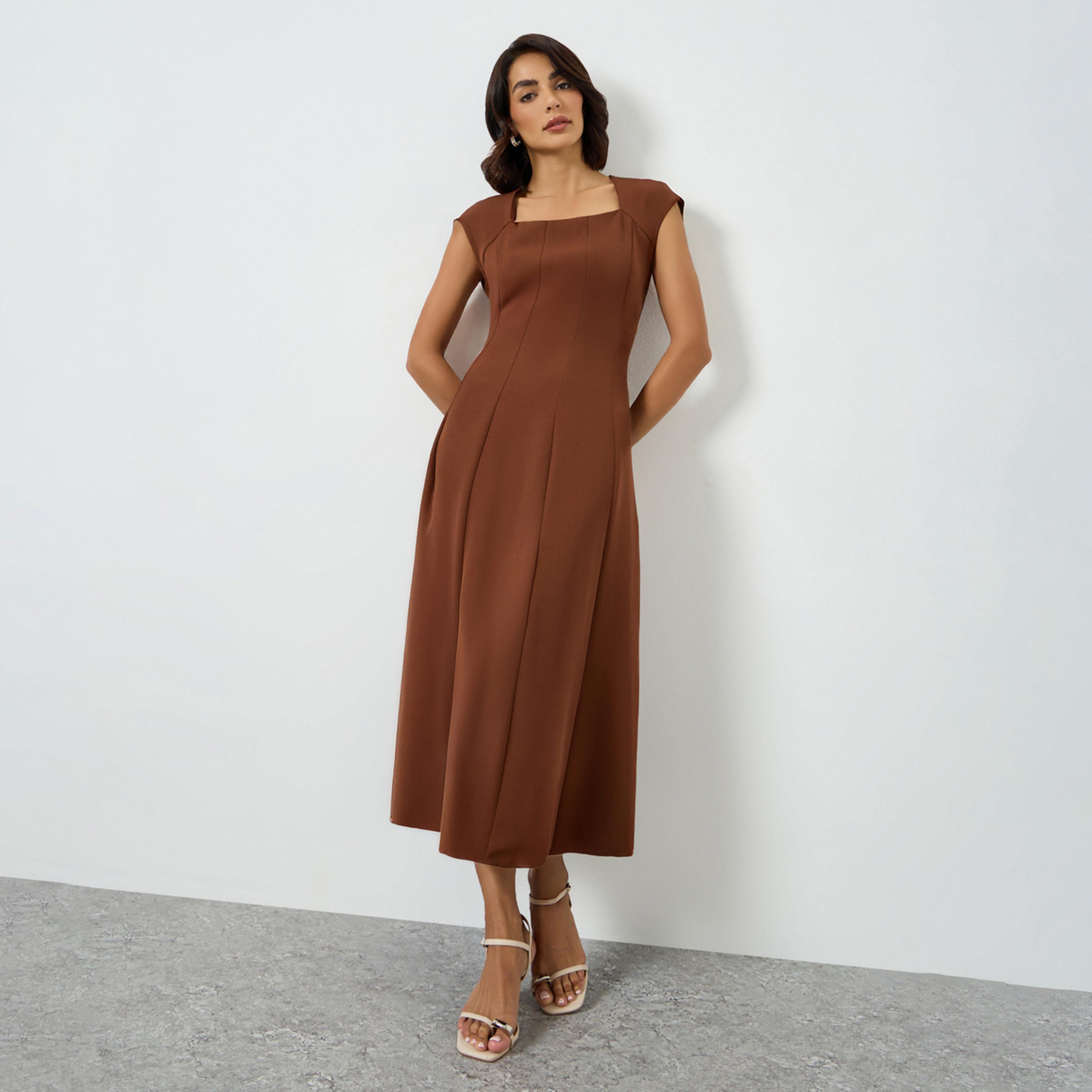 تيك تو - فستان ميدي بني اللون بياقة مربعة وقصة واسعة من الأسفل-women-clothing-dresses-image-1