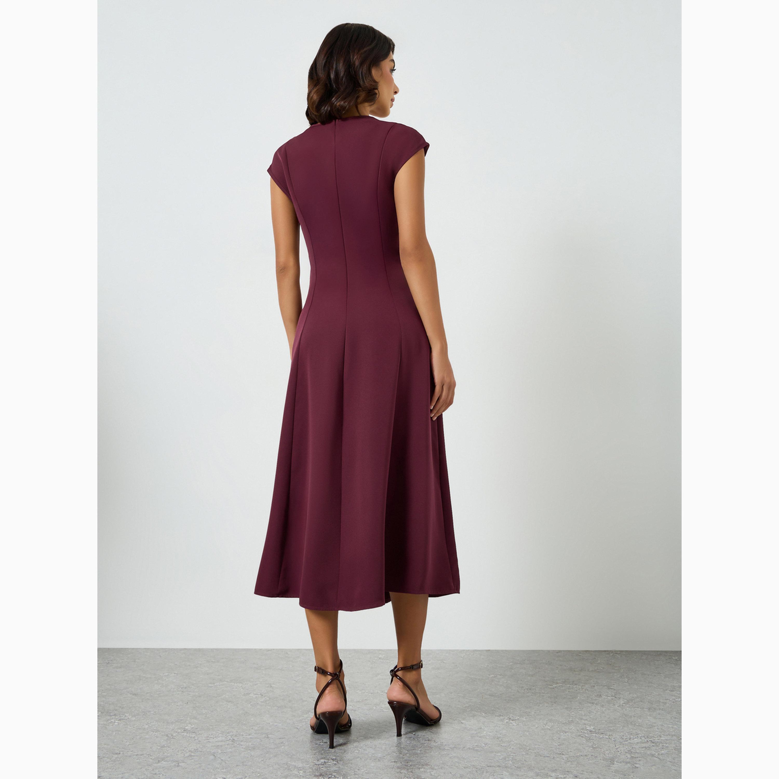 تيك تو - فستان ميدي بلون خمري بياقة مربعة وقصة واسعة من الأسفل-women-clothing-dresses-image-5