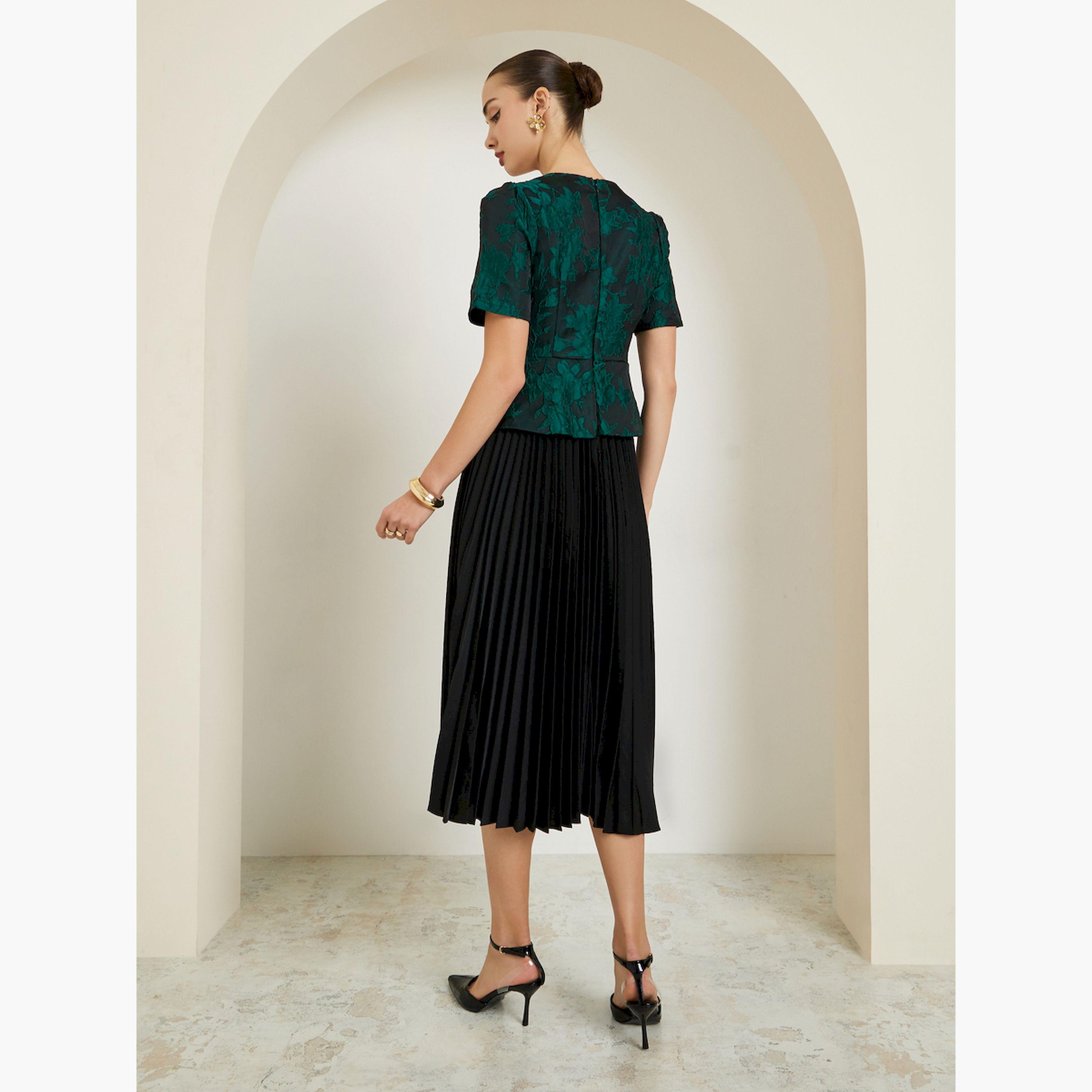 Styli Green Jacquard Pleated A-Line Midi Dress-women-clothing-dresses-image-4