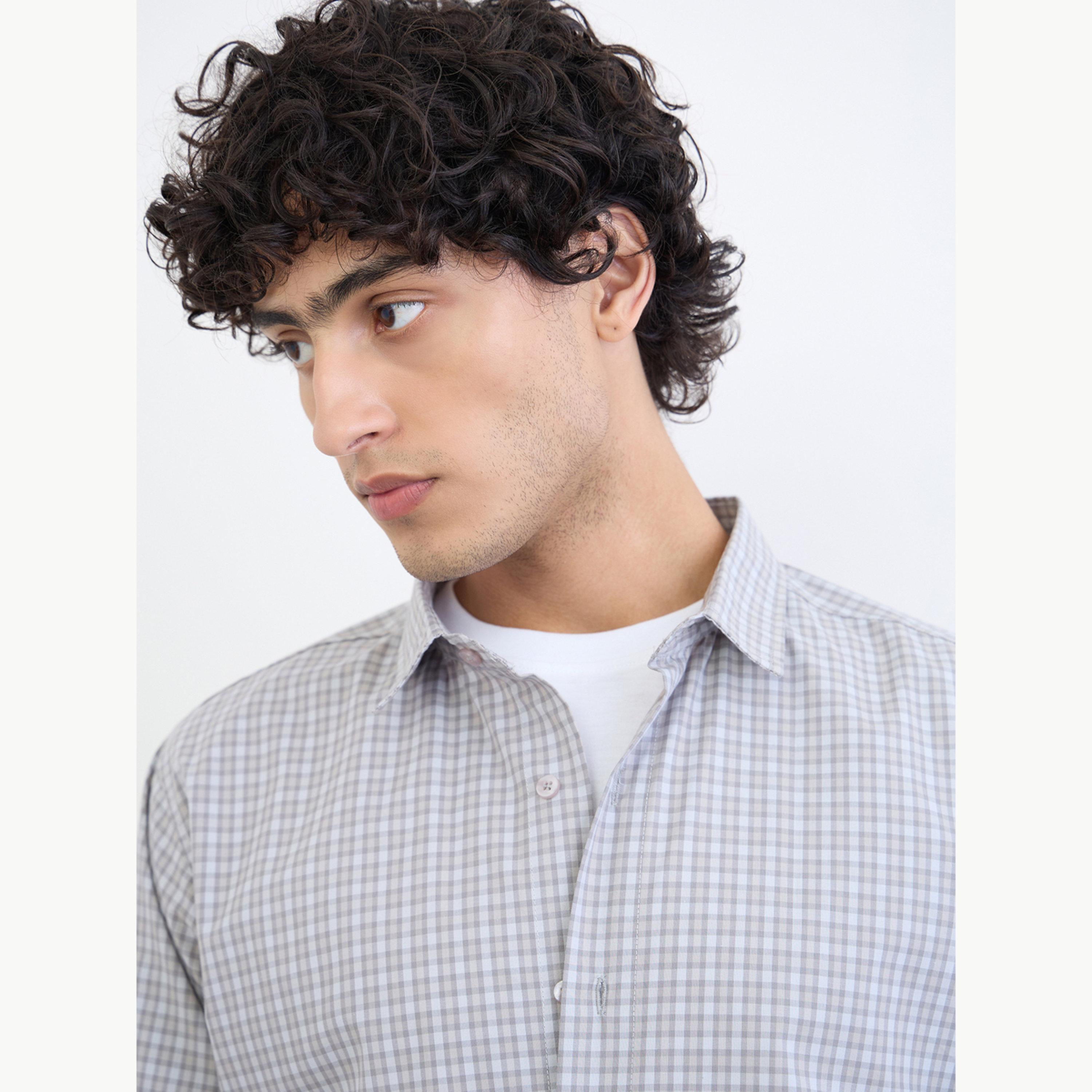 قميص بأكمام طويلة ونمط مربعات مع قصة عادية-men-clothing-shirts-image-5