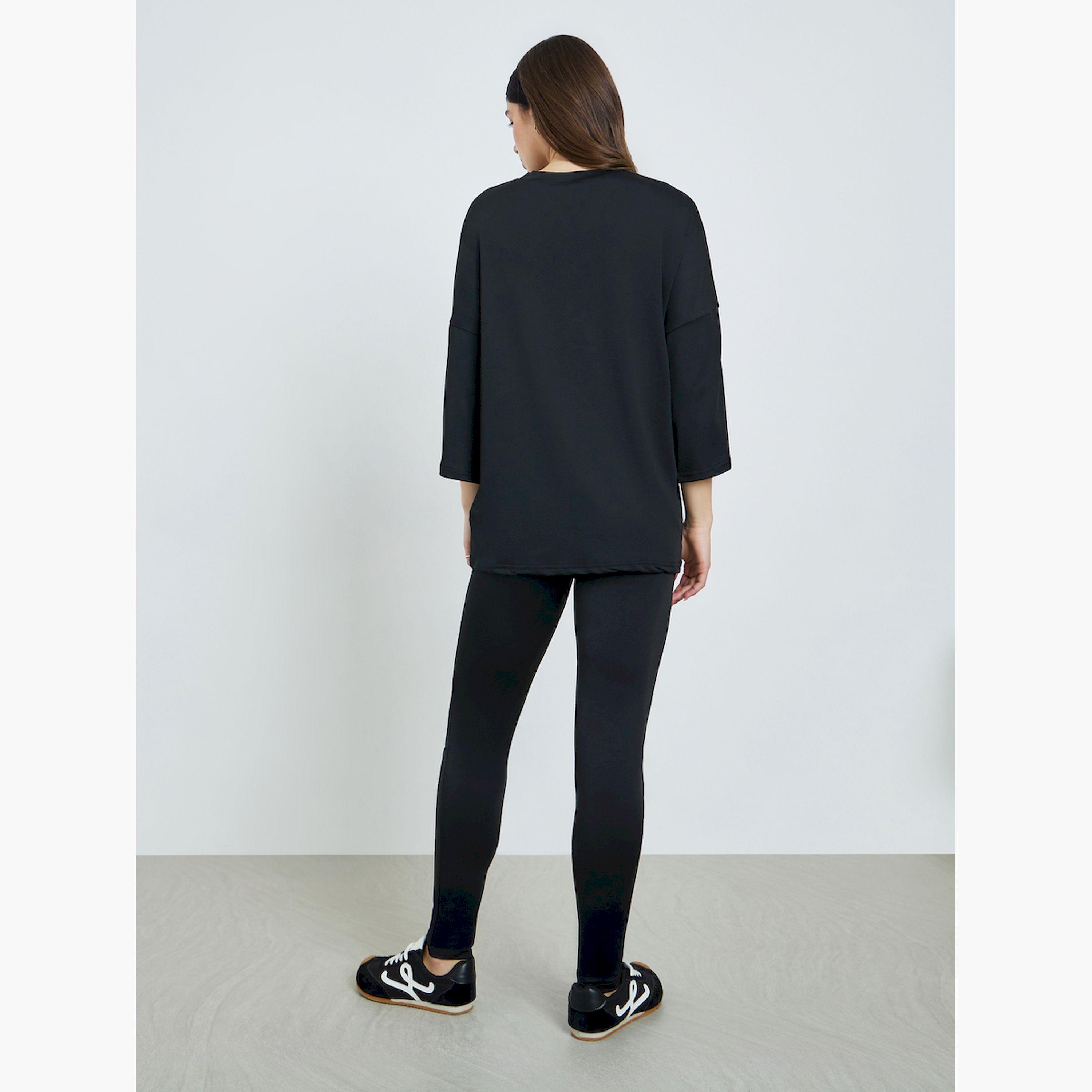 طقم منسق تيشيرت بأكتاف منسدلة وليقنز لون أسود-women-clothing-coordsets-image-4