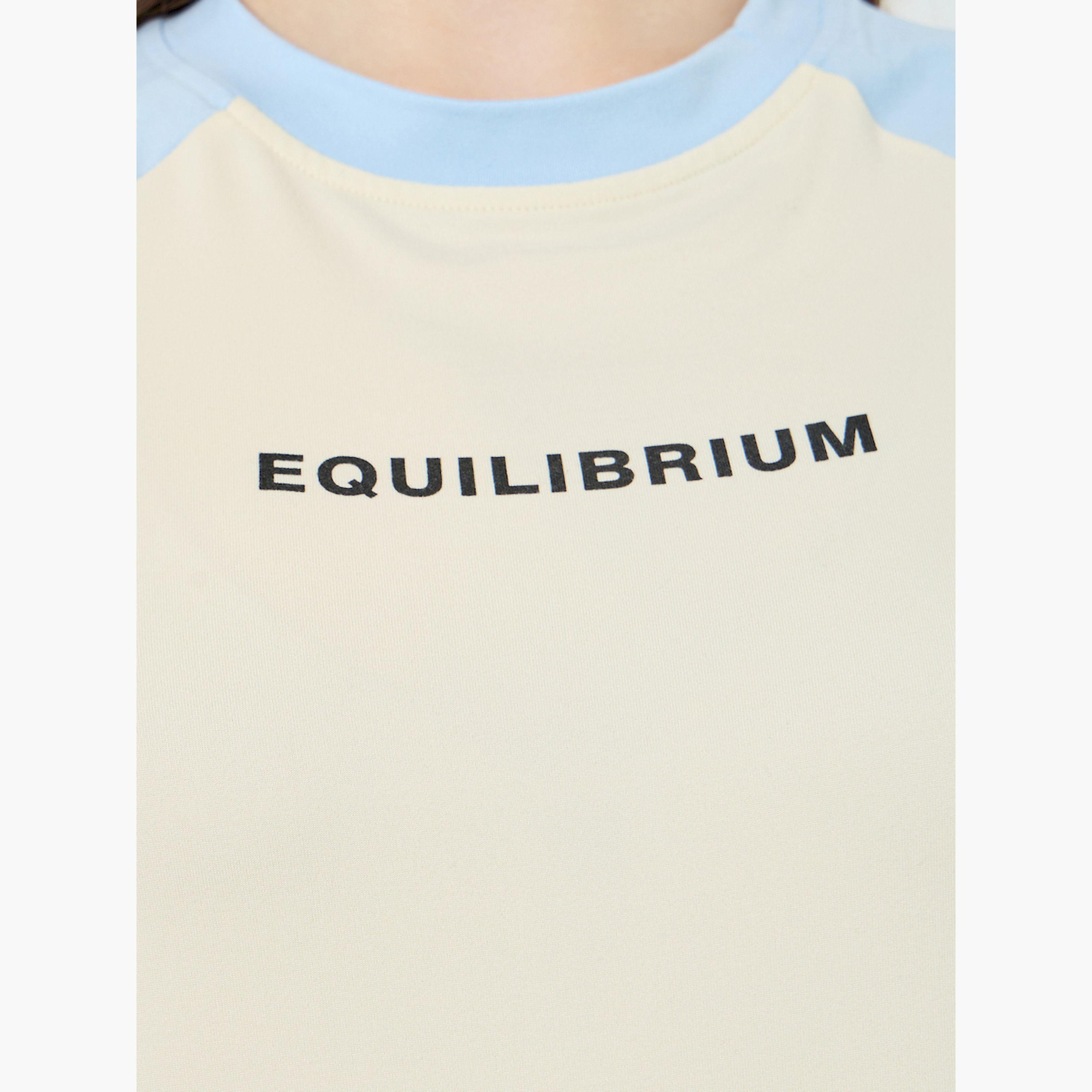 تيشيرت بأكمام ريجلان متباينة وقصة واسعة-women-clothing-tshirts-image-4