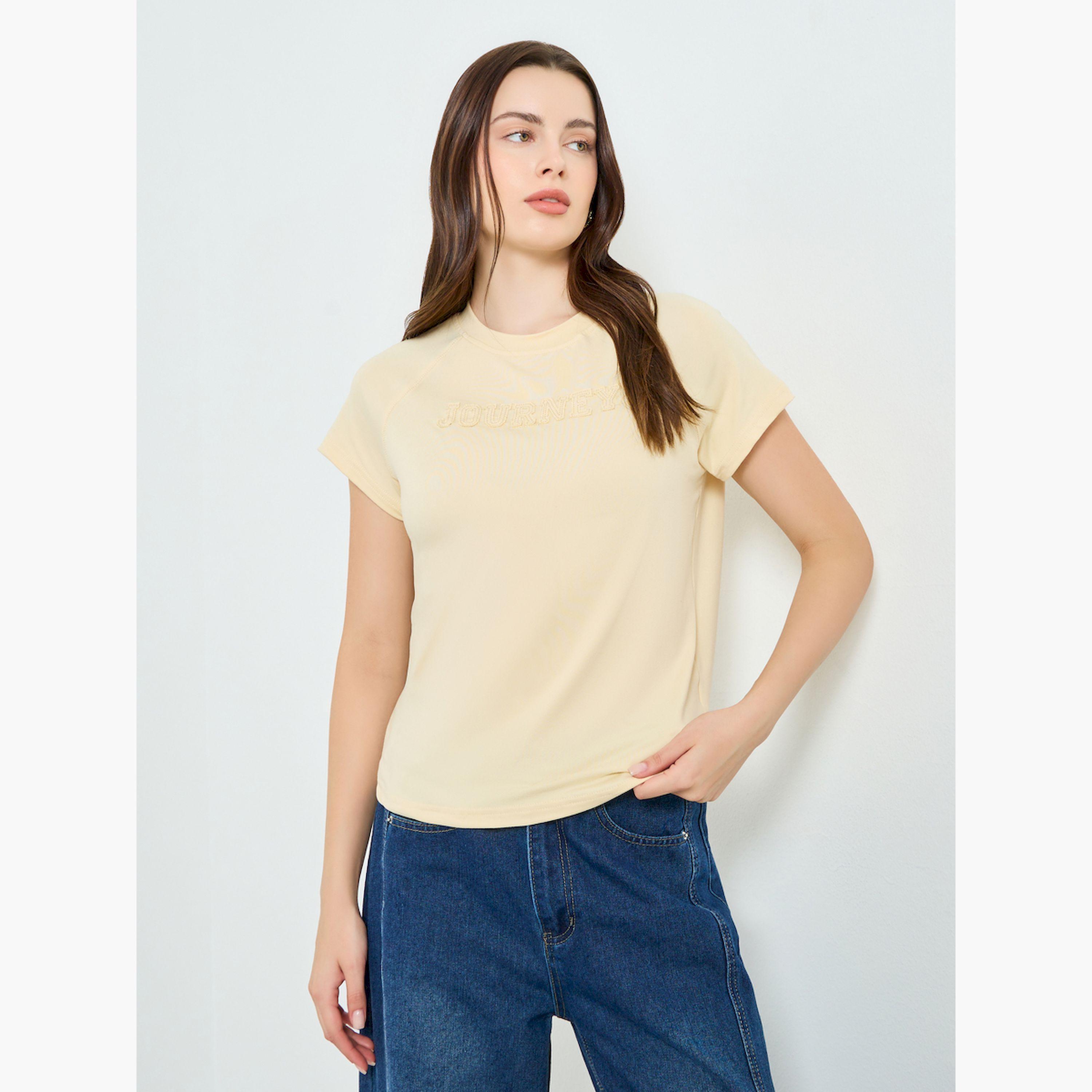 تيشيرت راجلان برقعة مطرزة-women-clothing-tshirts-image-1