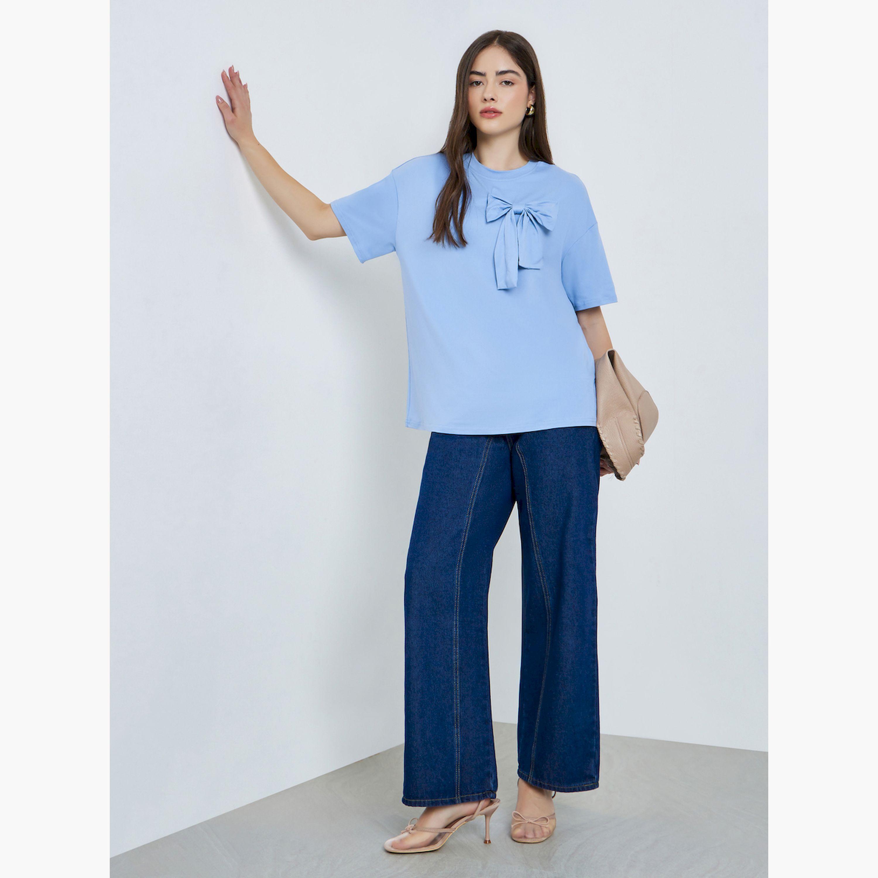 تيشيرت بتفاصيل فيونكة وقصة واسعة-women-clothing-tshirts-image-2