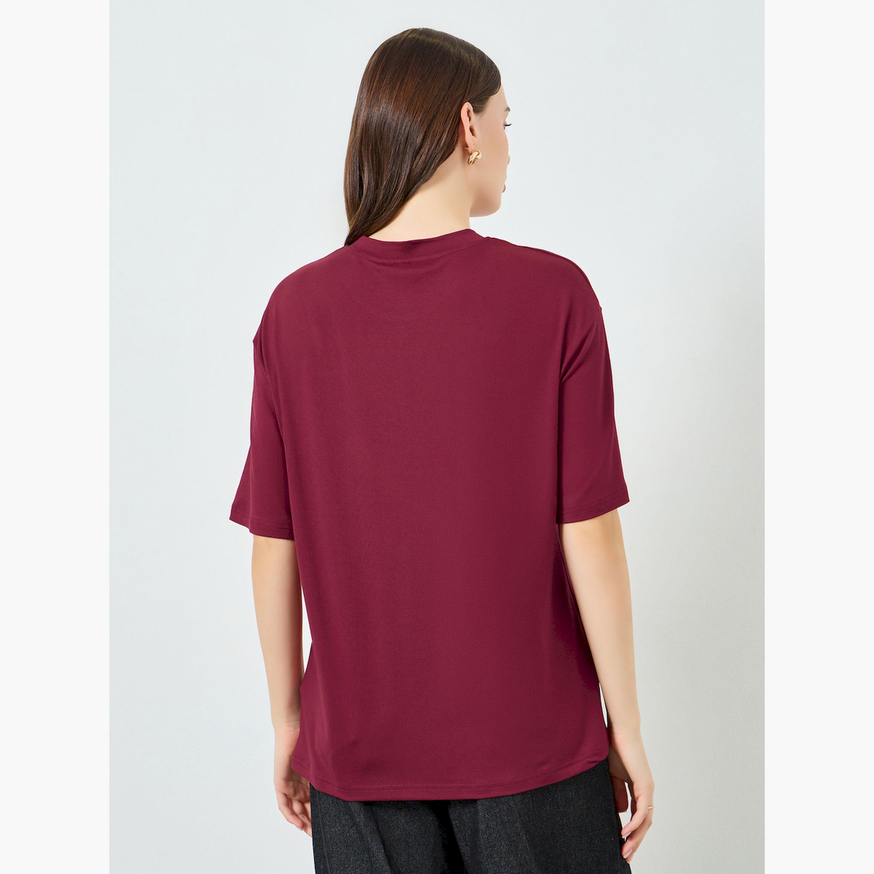 Styli Burgundy Slogan Print Oversized T-Shirt-women-clothing-tshirts-image-3